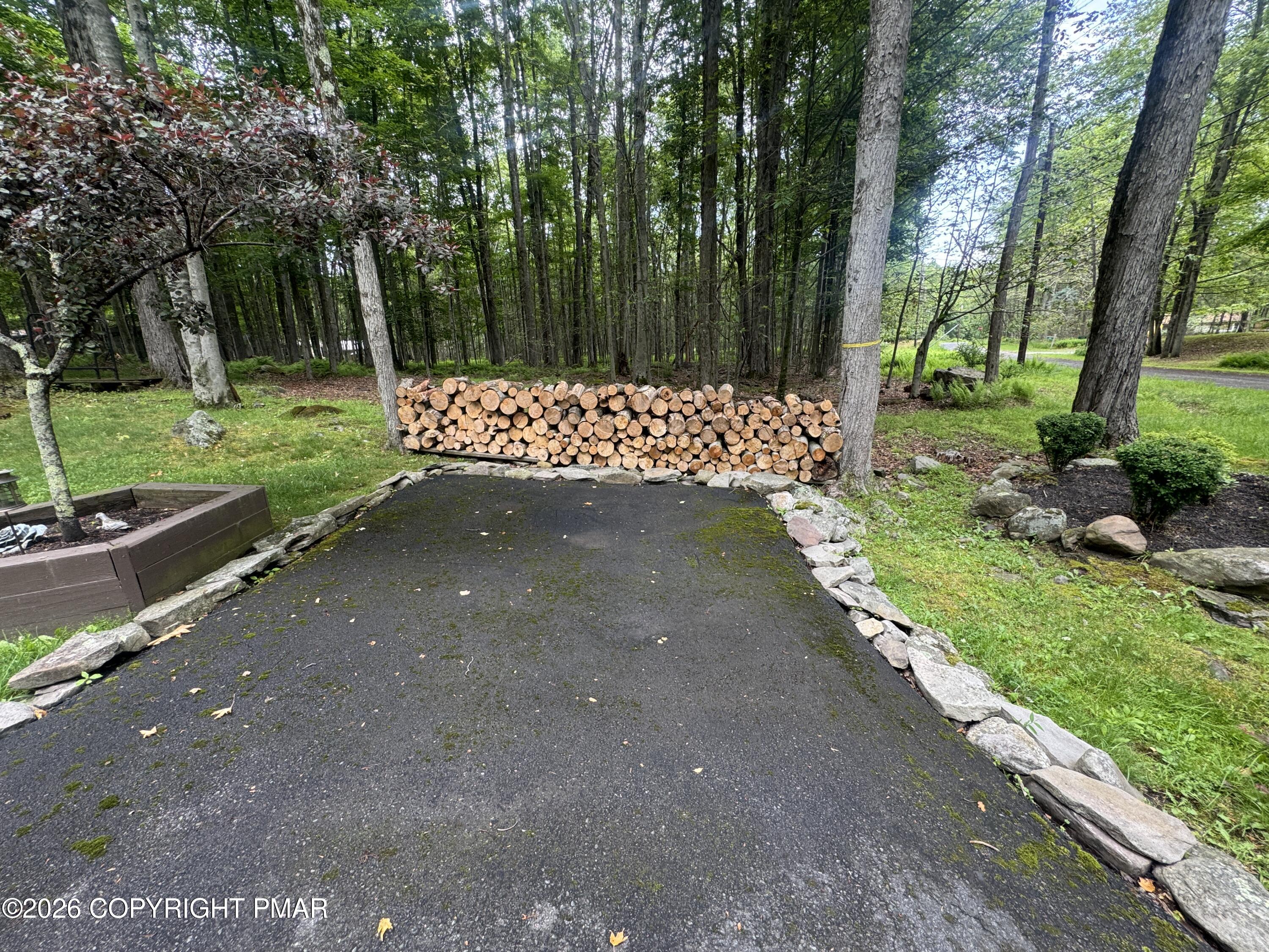 137 Outer Drive Property Photo 44
