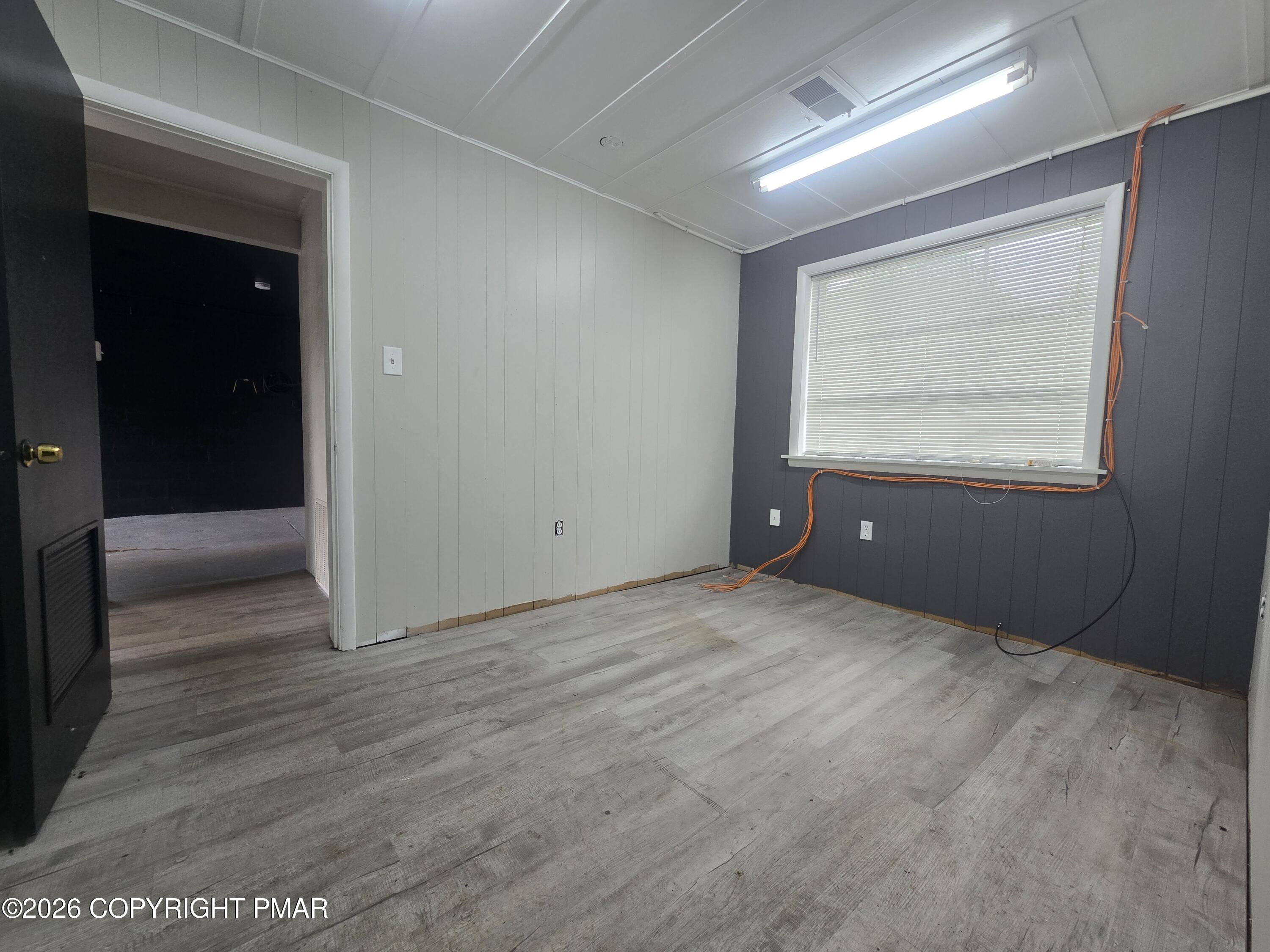 37 Mill Creek Rd, Unit 4 (garage) Property Photo 7