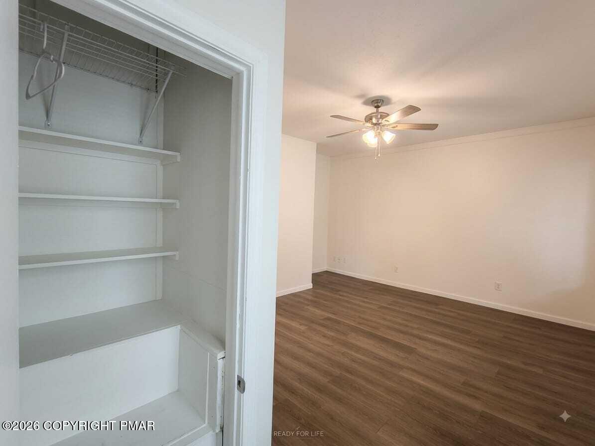 717 Main Street Property Photo 4