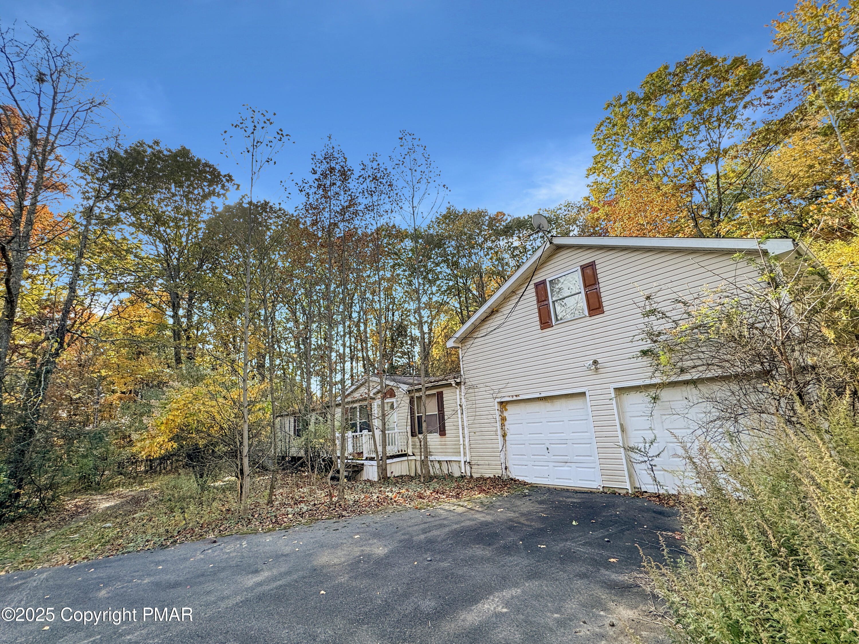 228 Victory Lane Property Photo 2