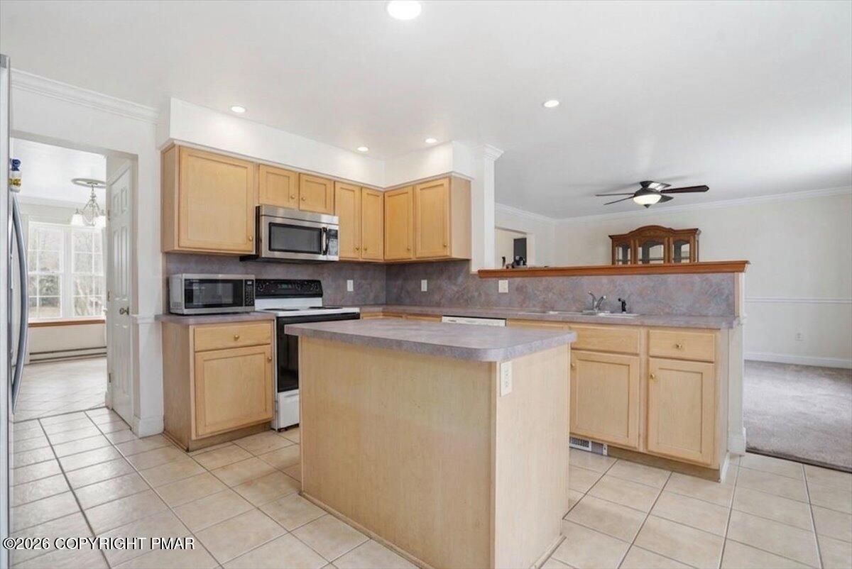 1025 Juno Drive Property Photo 7