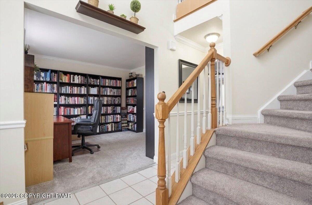 1025 Juno Drive Property Photo 11