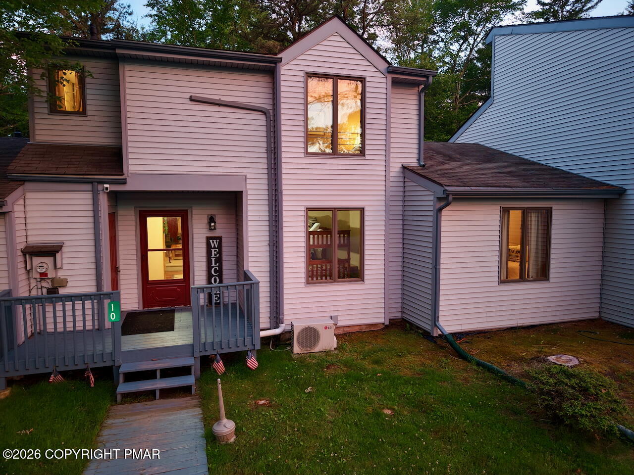 10 Lennon Circle Property Photo 13