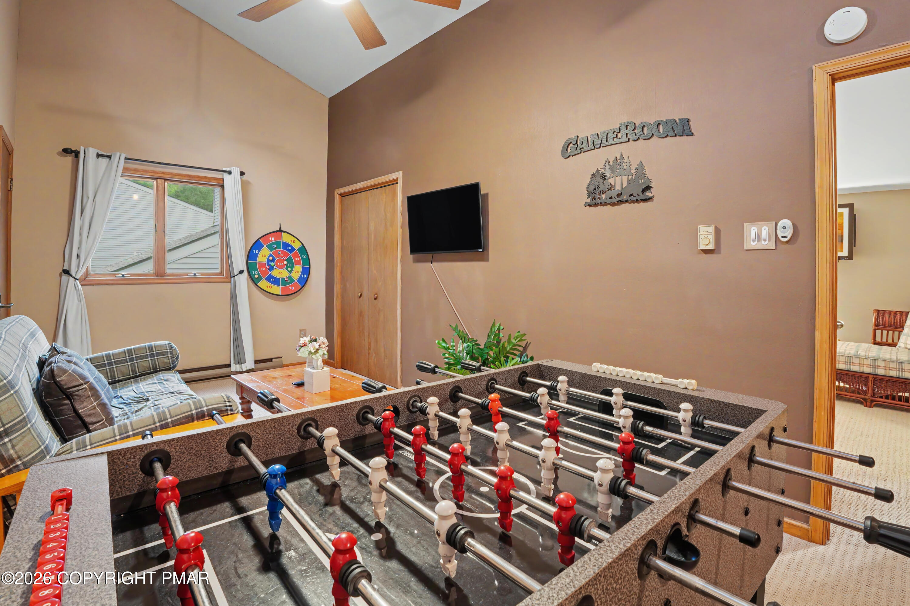 10 Lennon Circle Property Photo 37