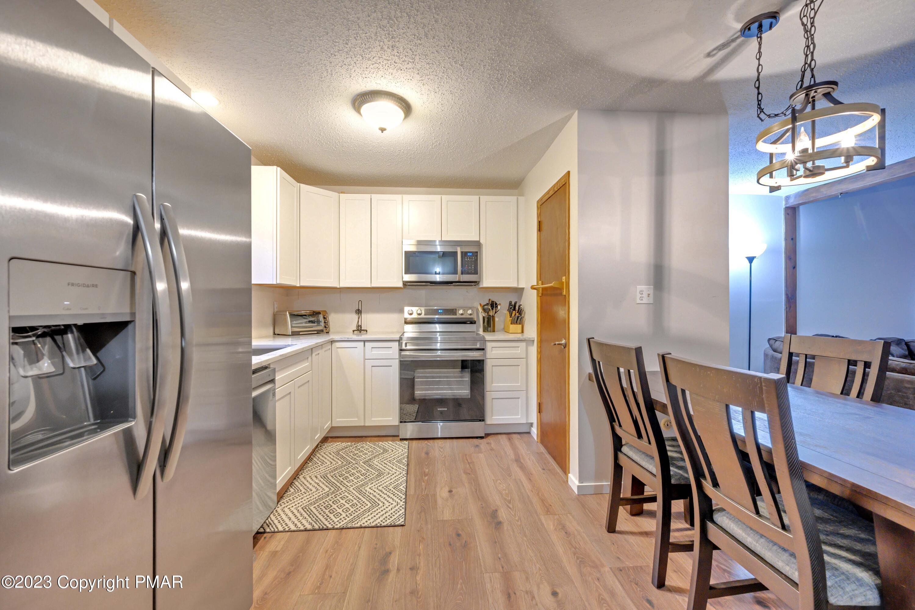 244 High Pass Way Property Photo 4
