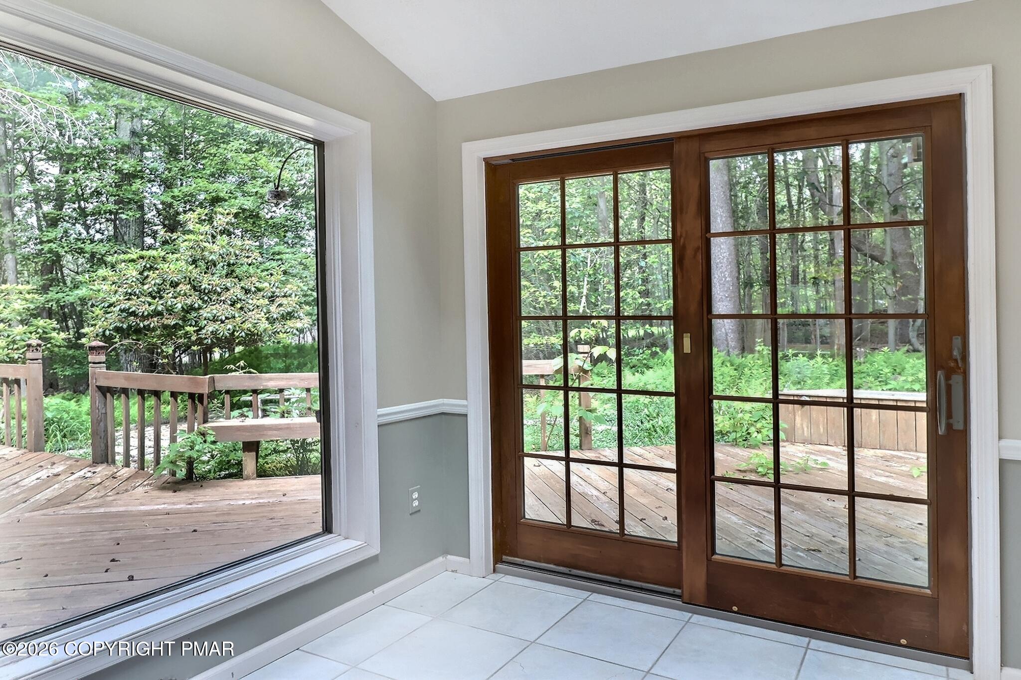 621 Glen Circle Drive Property Photo 12