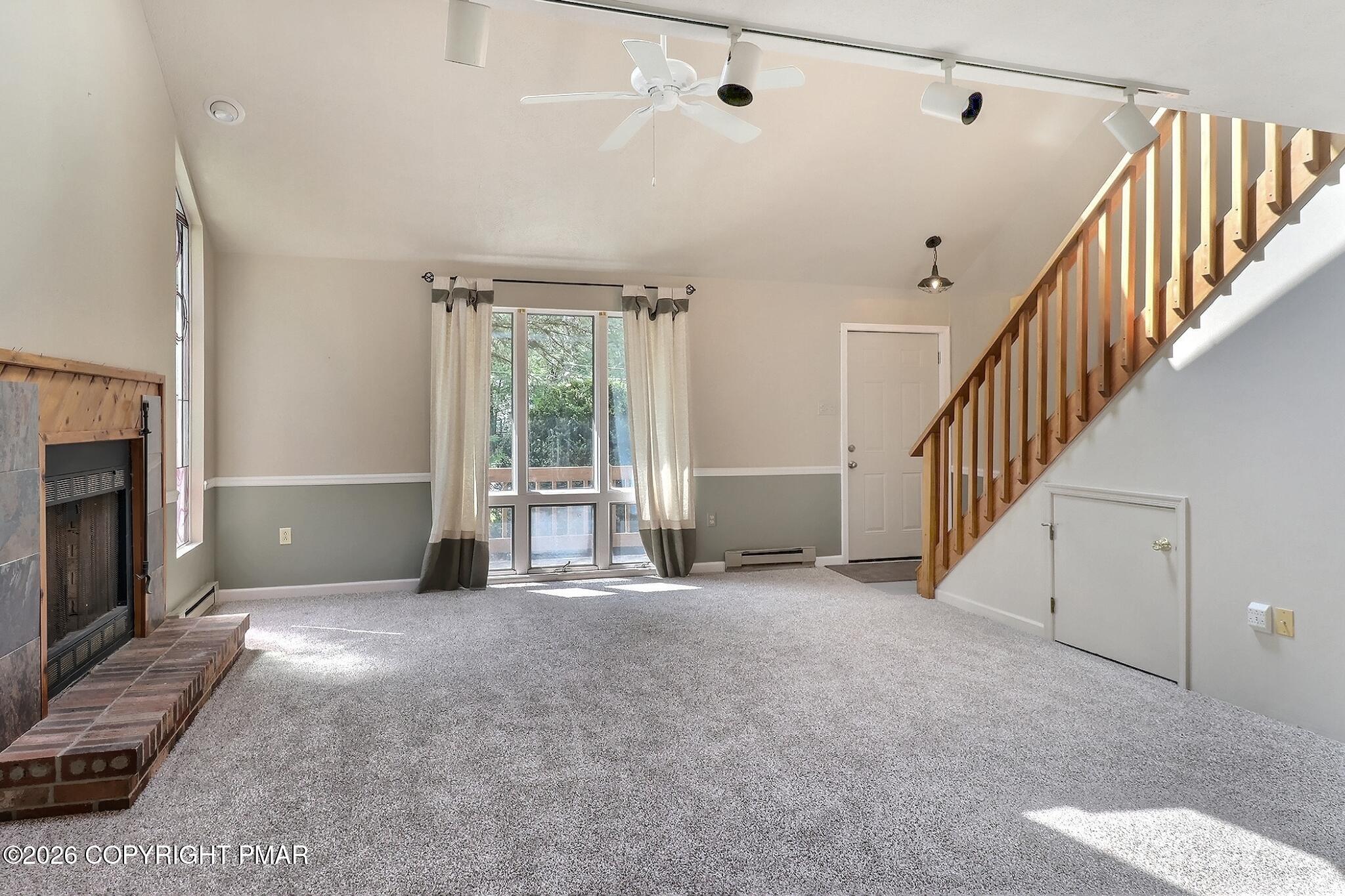 621 Glen Circle Drive Property Photo 14
