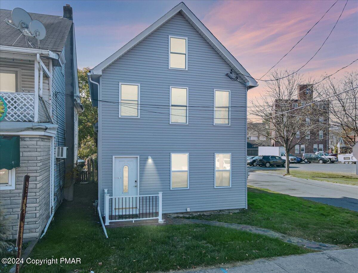 277 S Courtland Street Property Photo 1