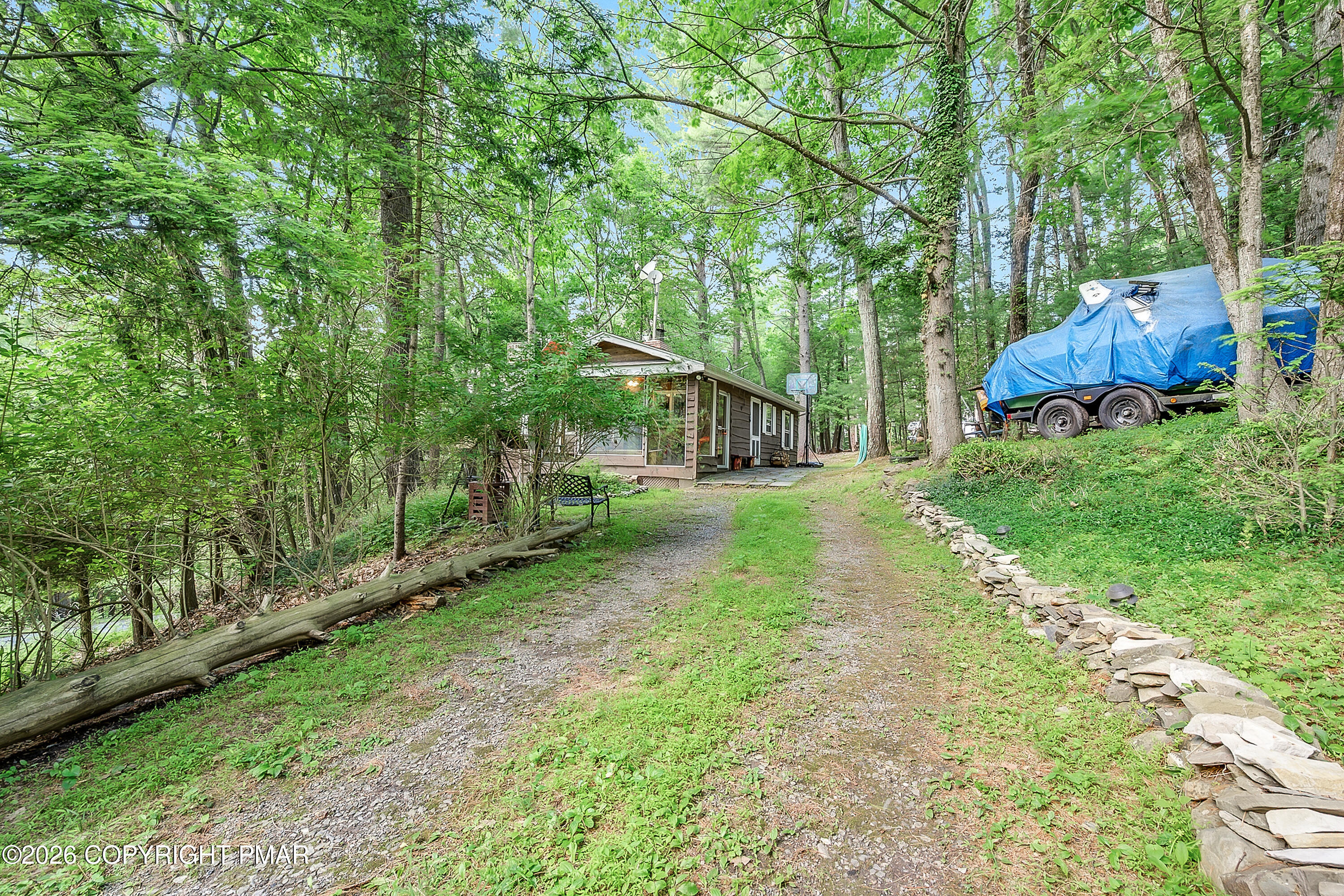 2221 Fernway Drive Property Photo 24