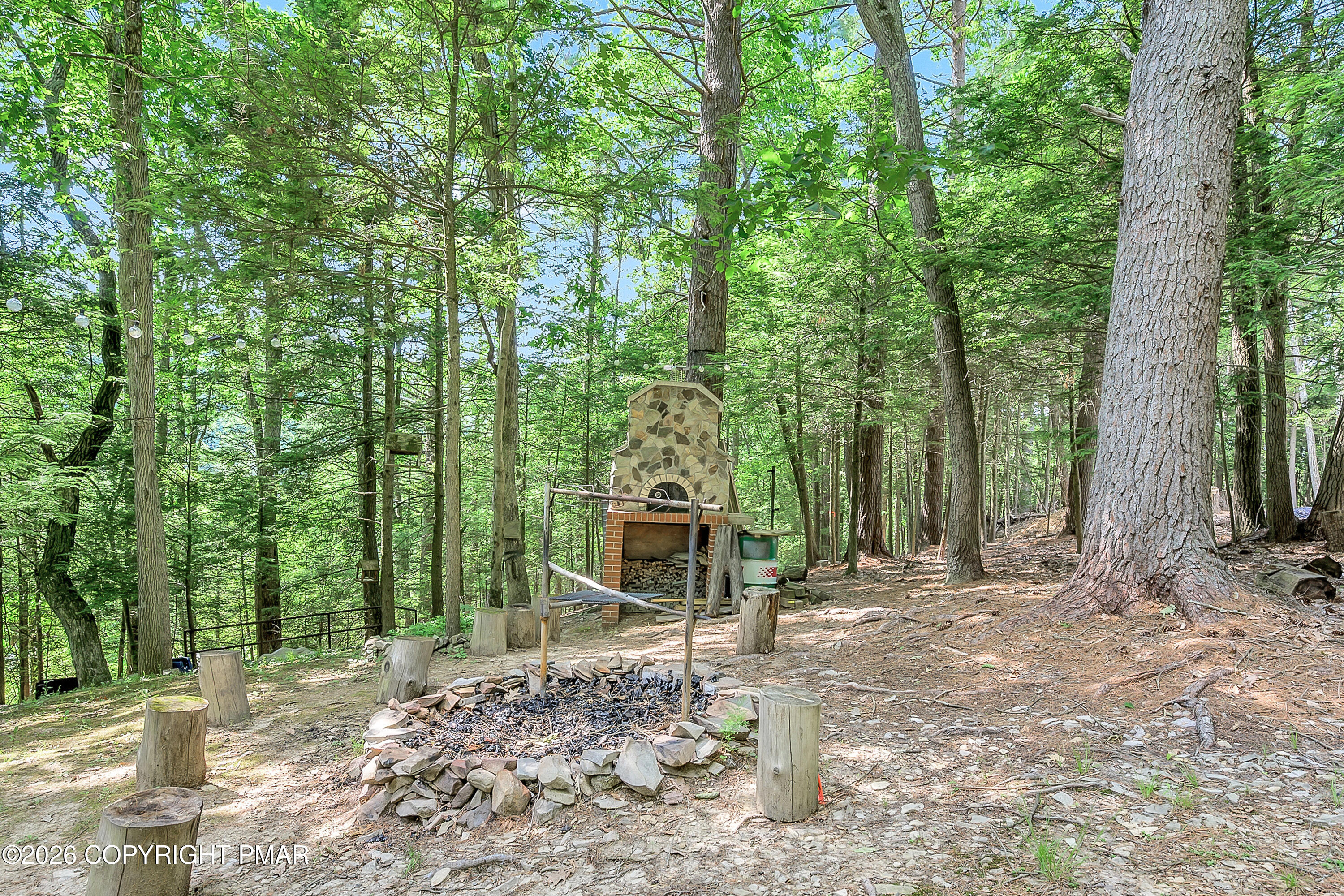 2221 Fernway Drive Property Photo 26