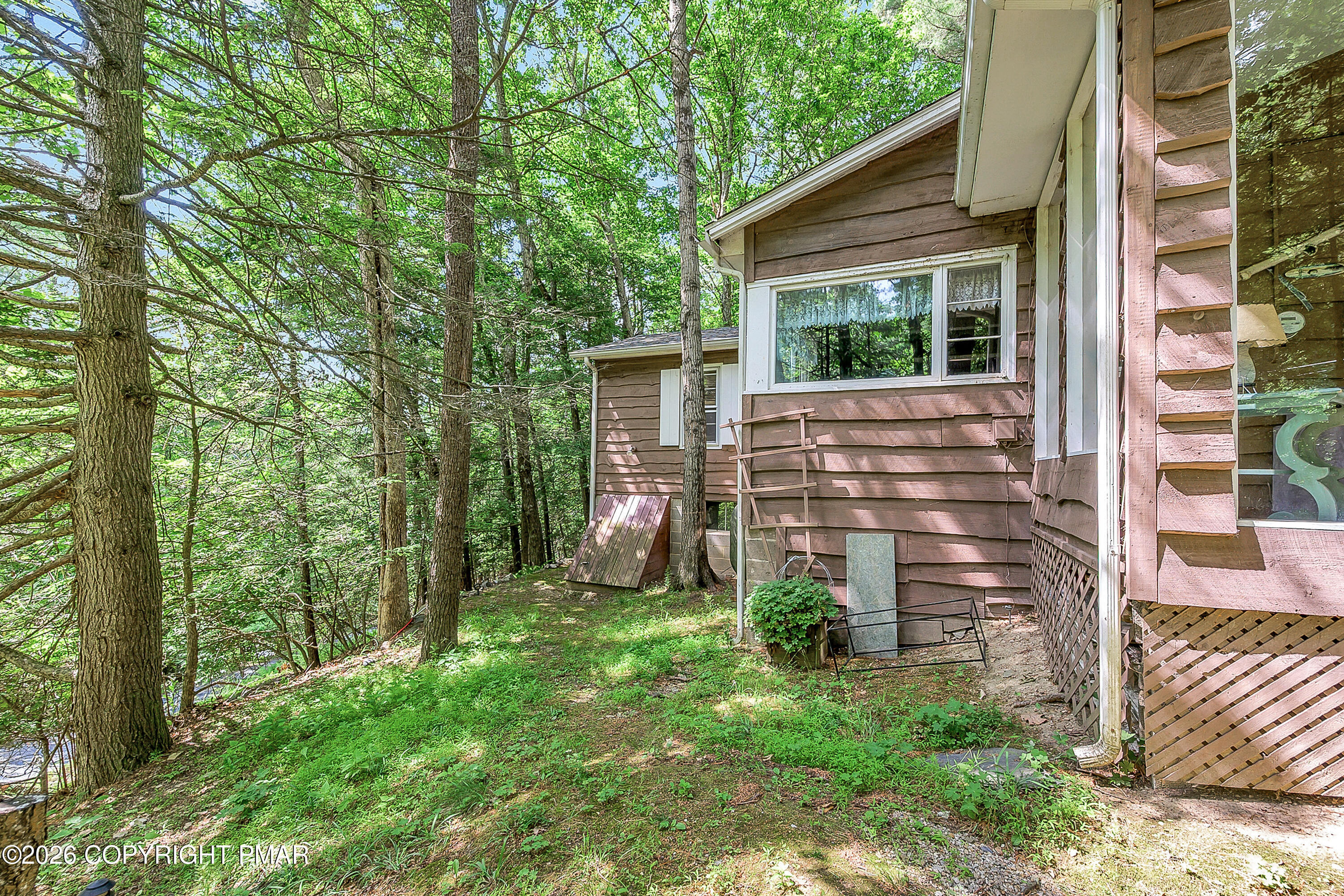 2221 Fernway Drive Property Photo 31