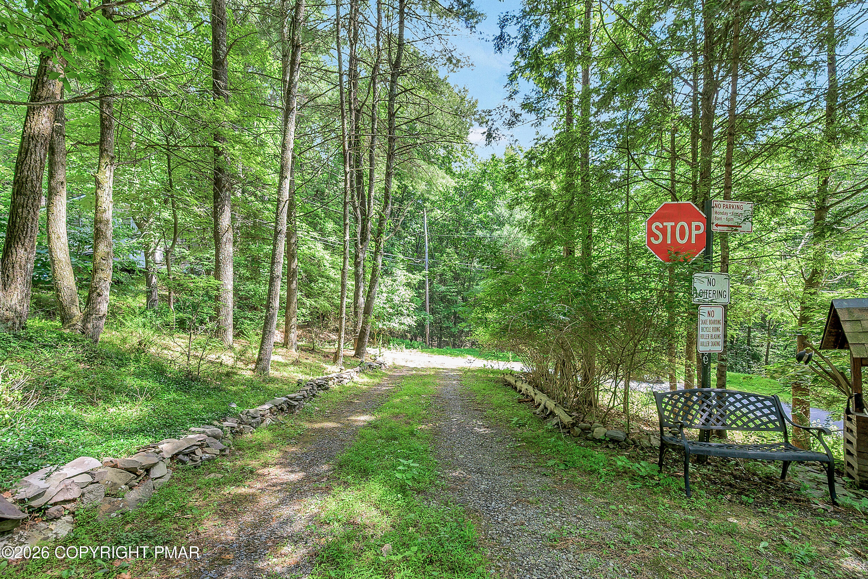 2221 Fernway Drive Property Photo 33