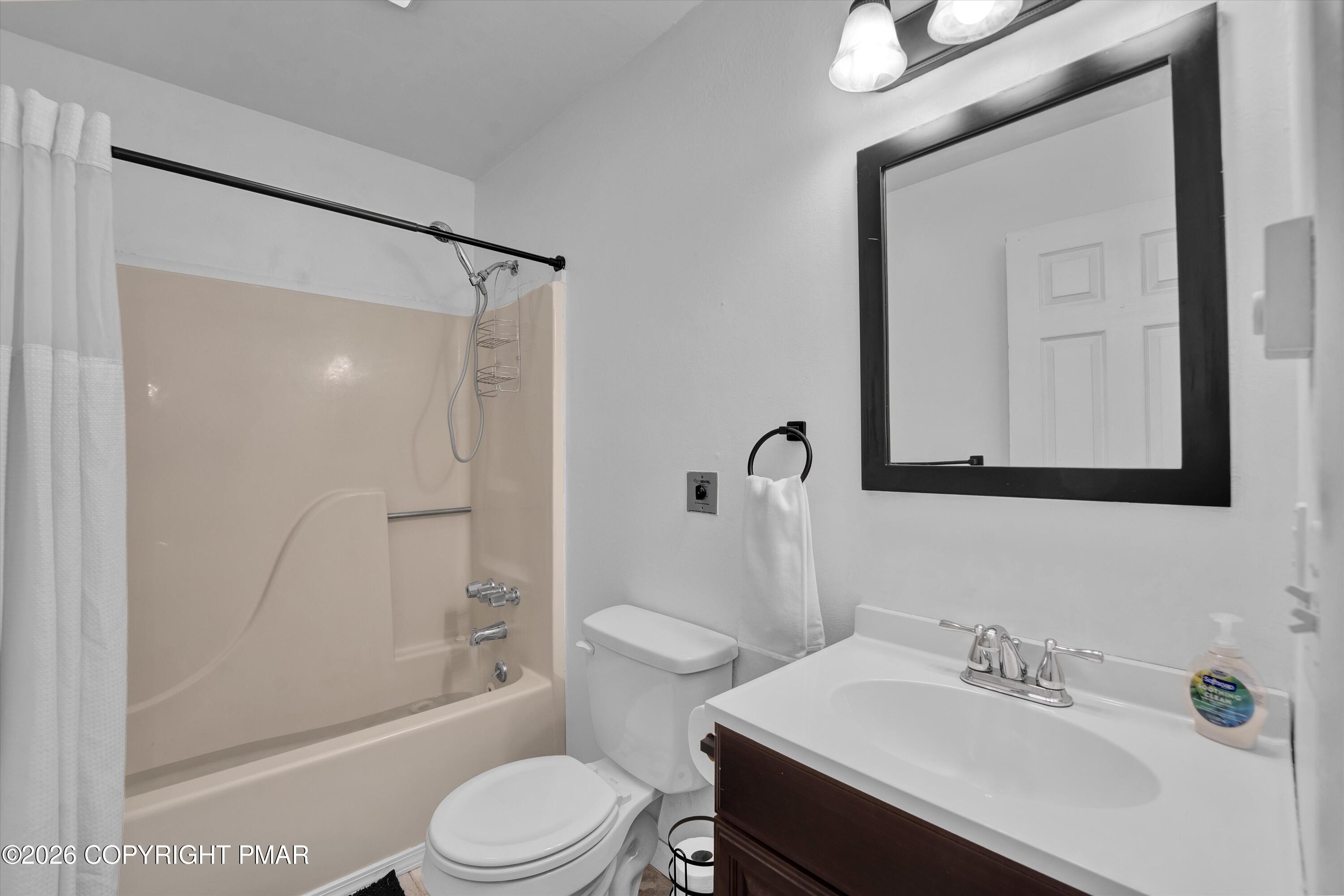 2242 Jester Court Property Photo 15