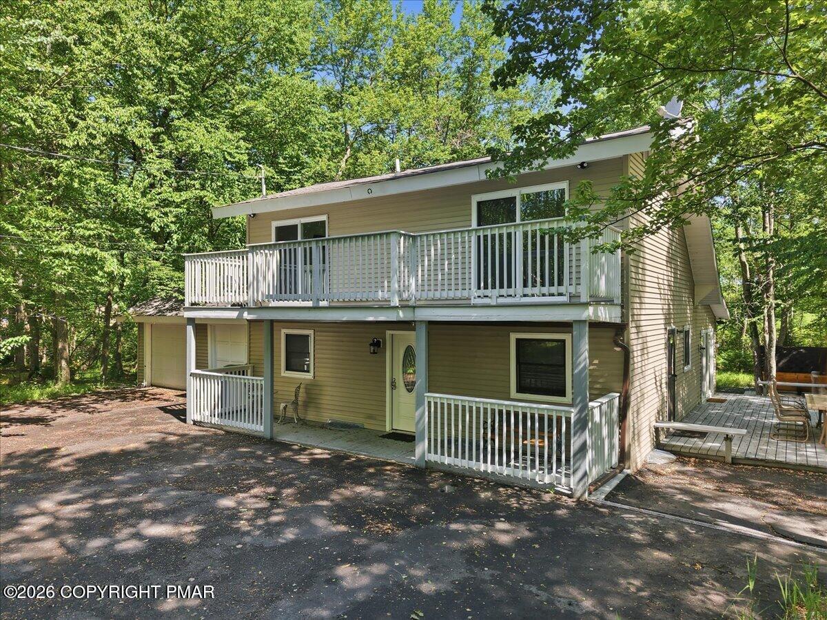 4172 Brook Court Property Photo 2