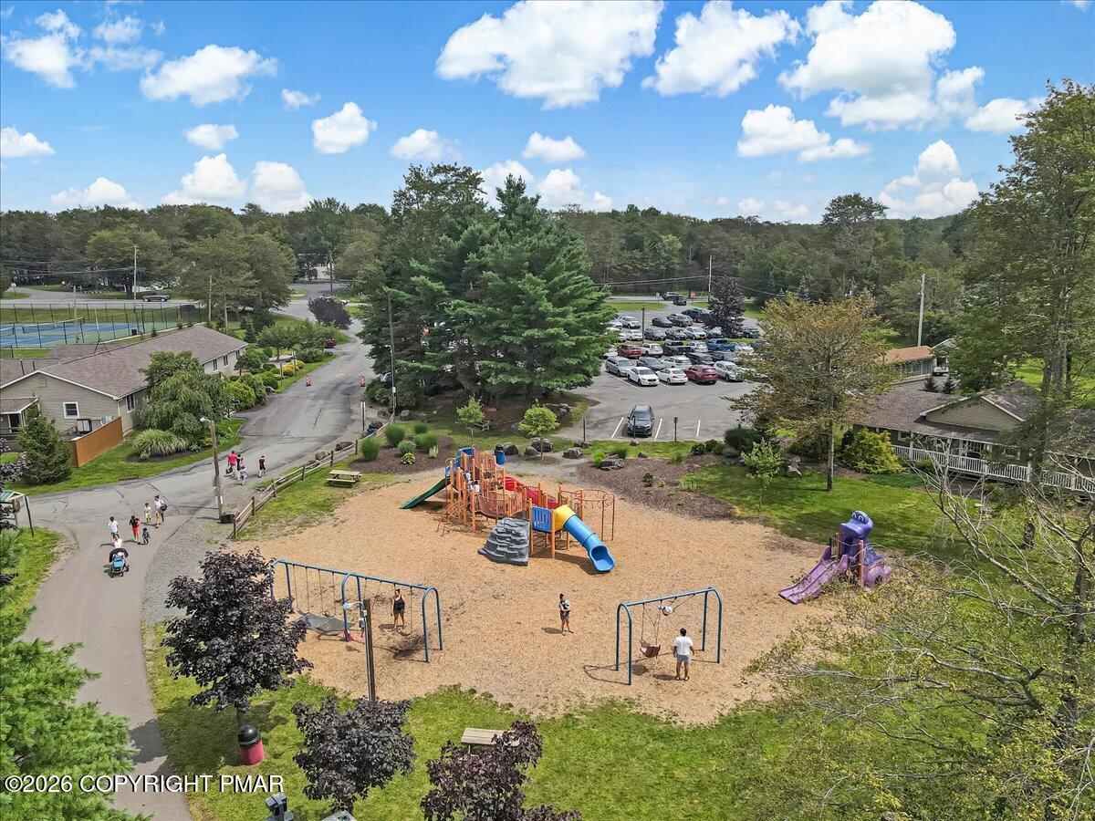 4172 Brook Court Property Photo 16