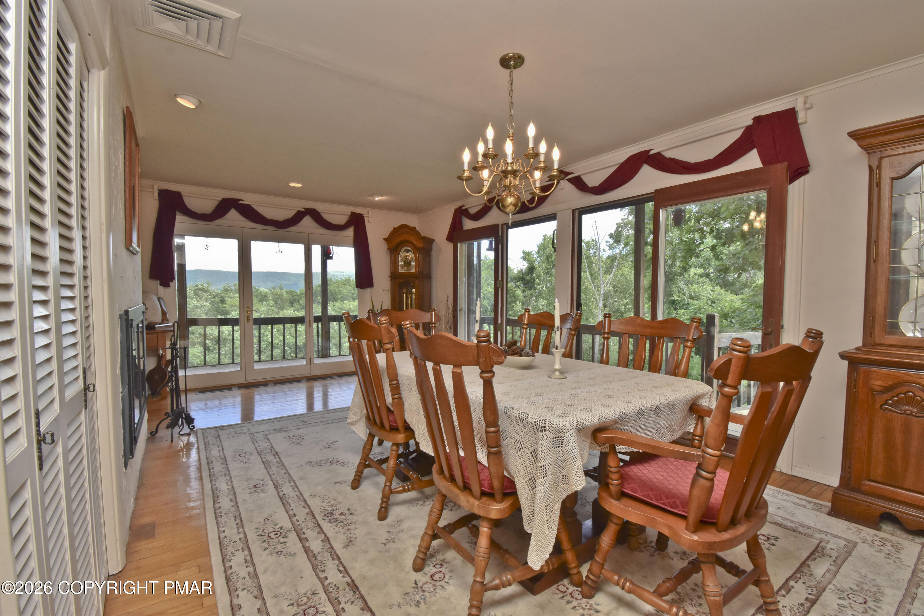 148 Tree Line Drive Property Photo 3