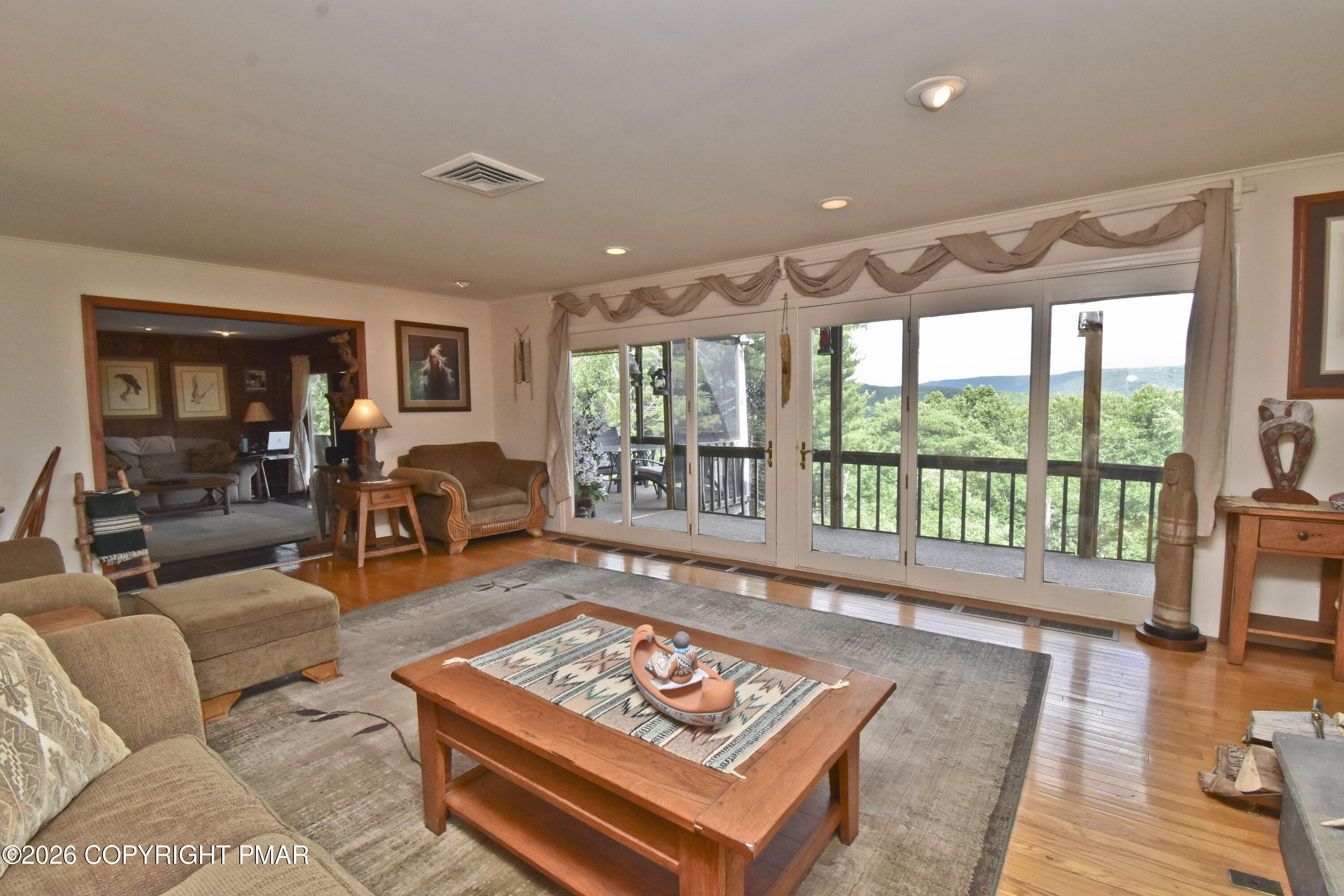 148 Tree Line Drive Property Photo 7