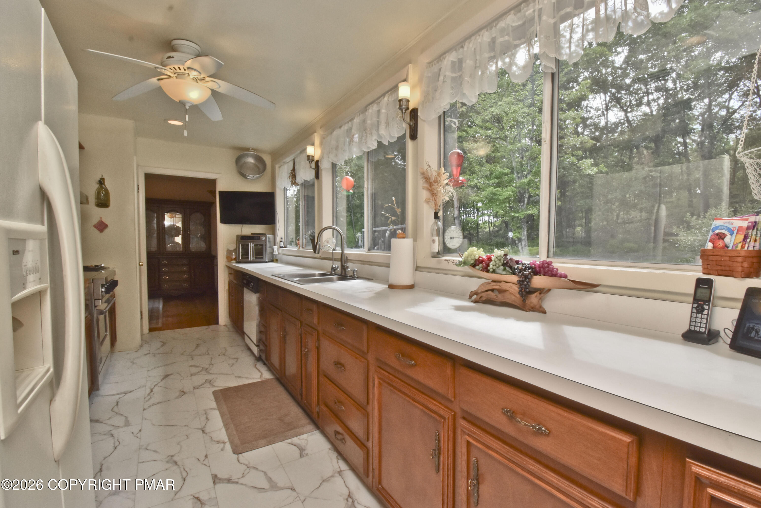 148 Tree Line Drive Property Photo 11