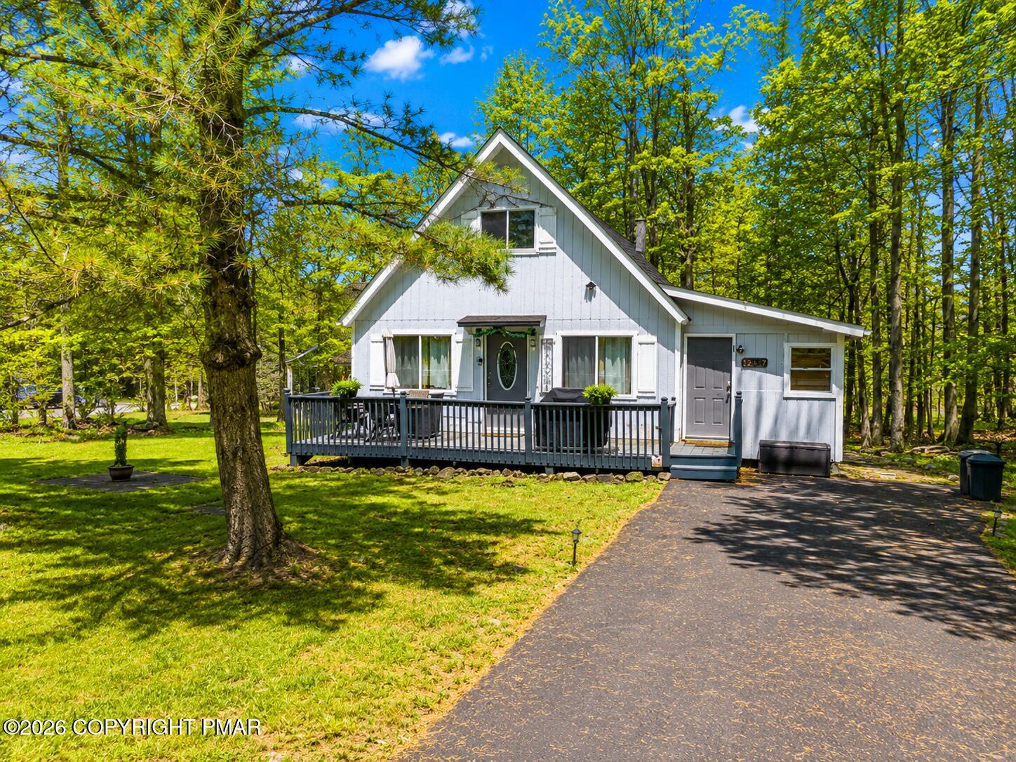 8940 Deerfield Road Property Photo 1