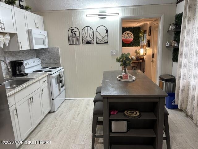 8940 Deerfield Road Property Photo 5