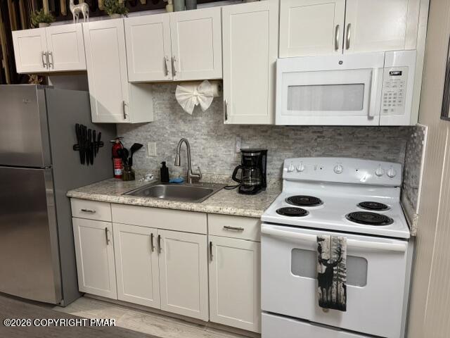 8940 Deerfield Road Property Photo 7