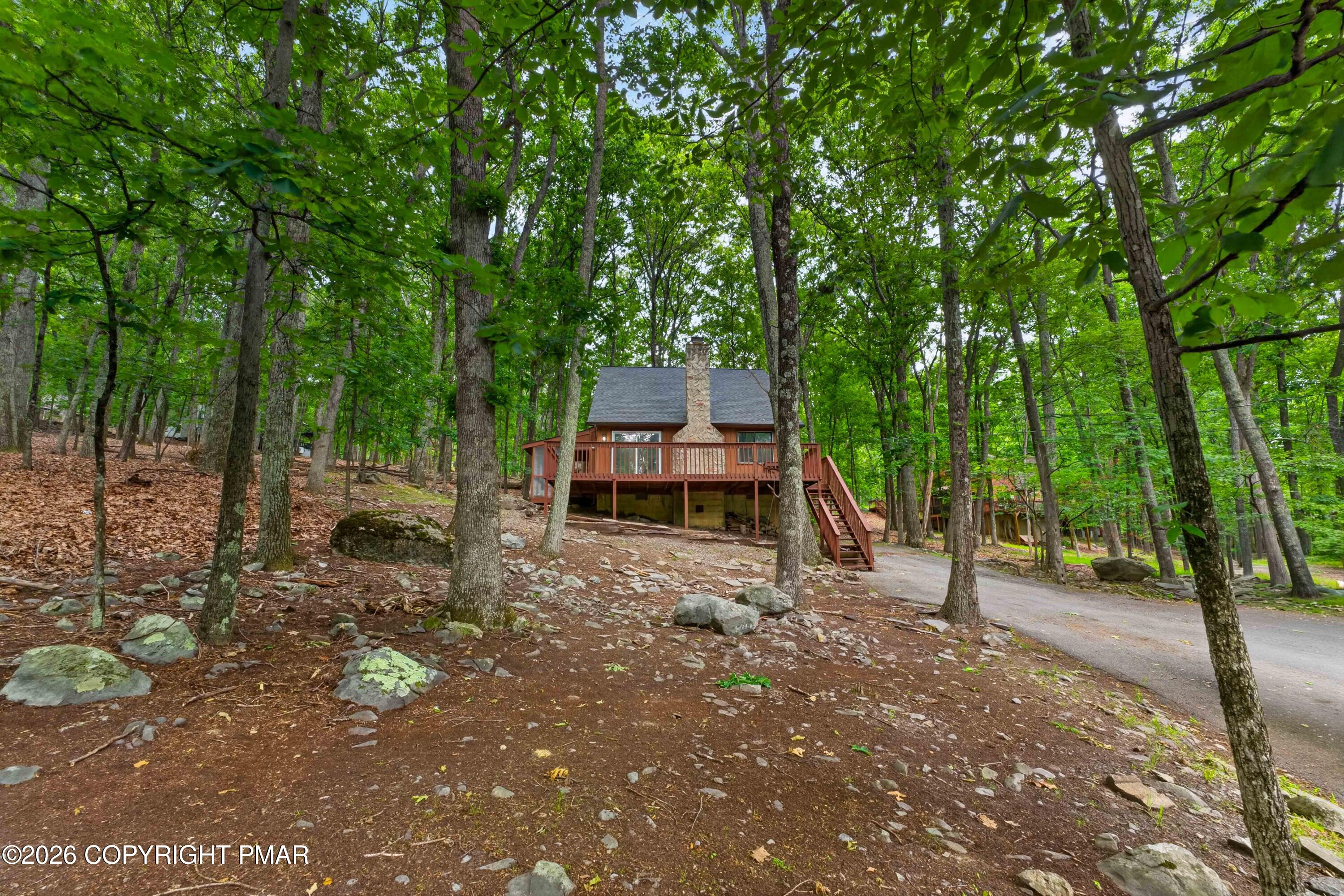 192 Bellingham Drive Property Photo 6