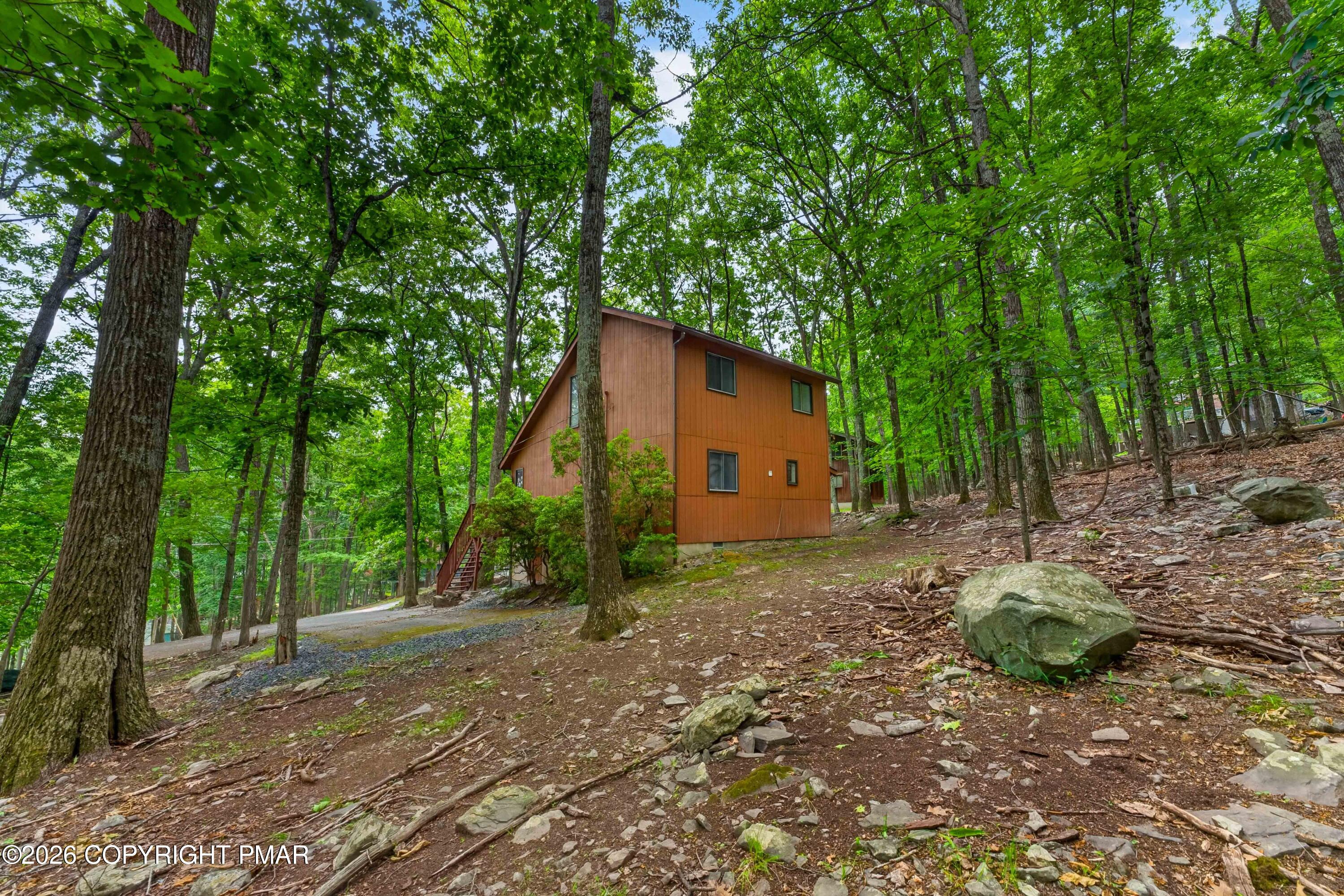 192 Bellingham Drive Property Photo 13