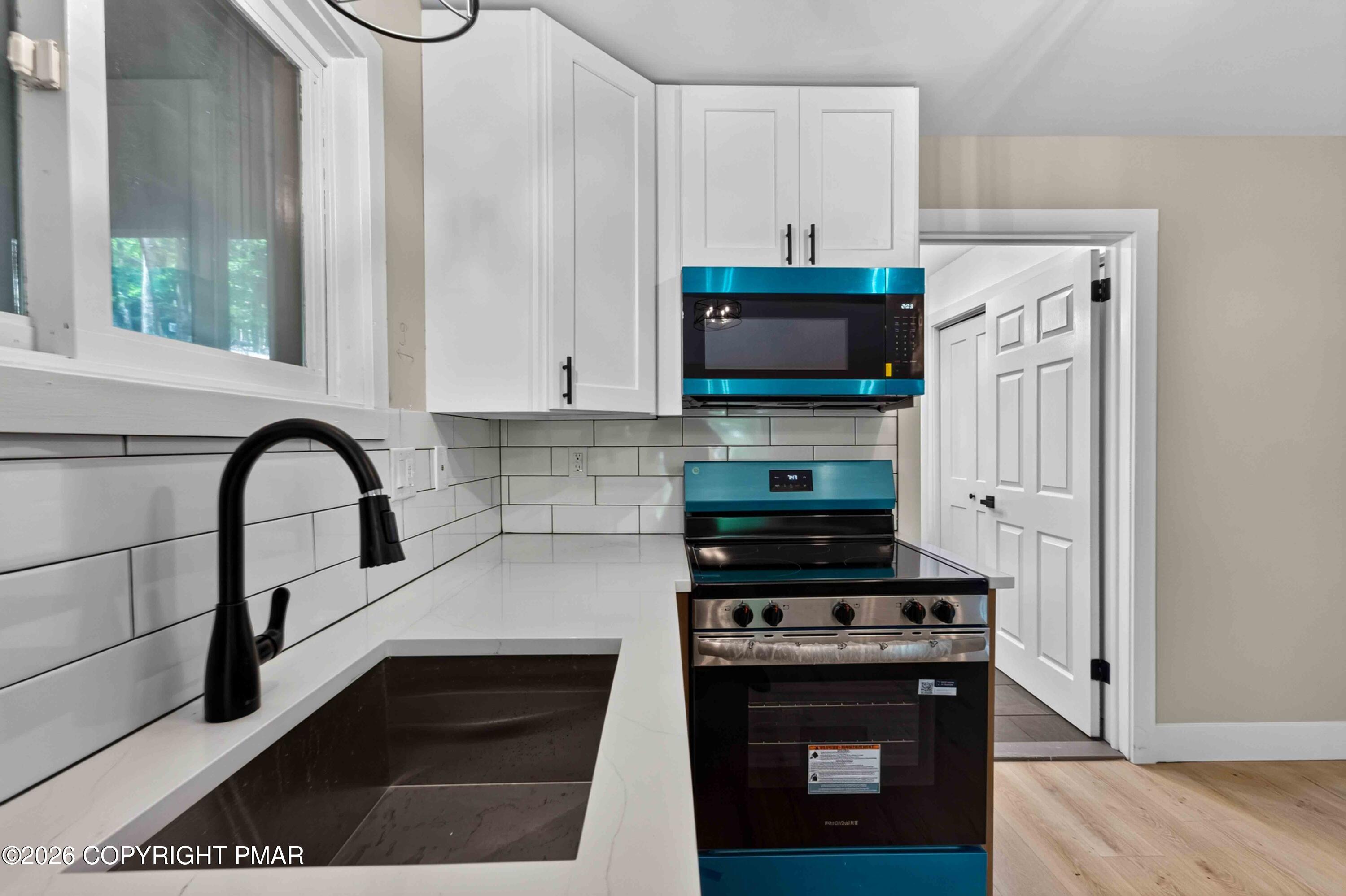 192 Bellingham Drive Property Photo 27