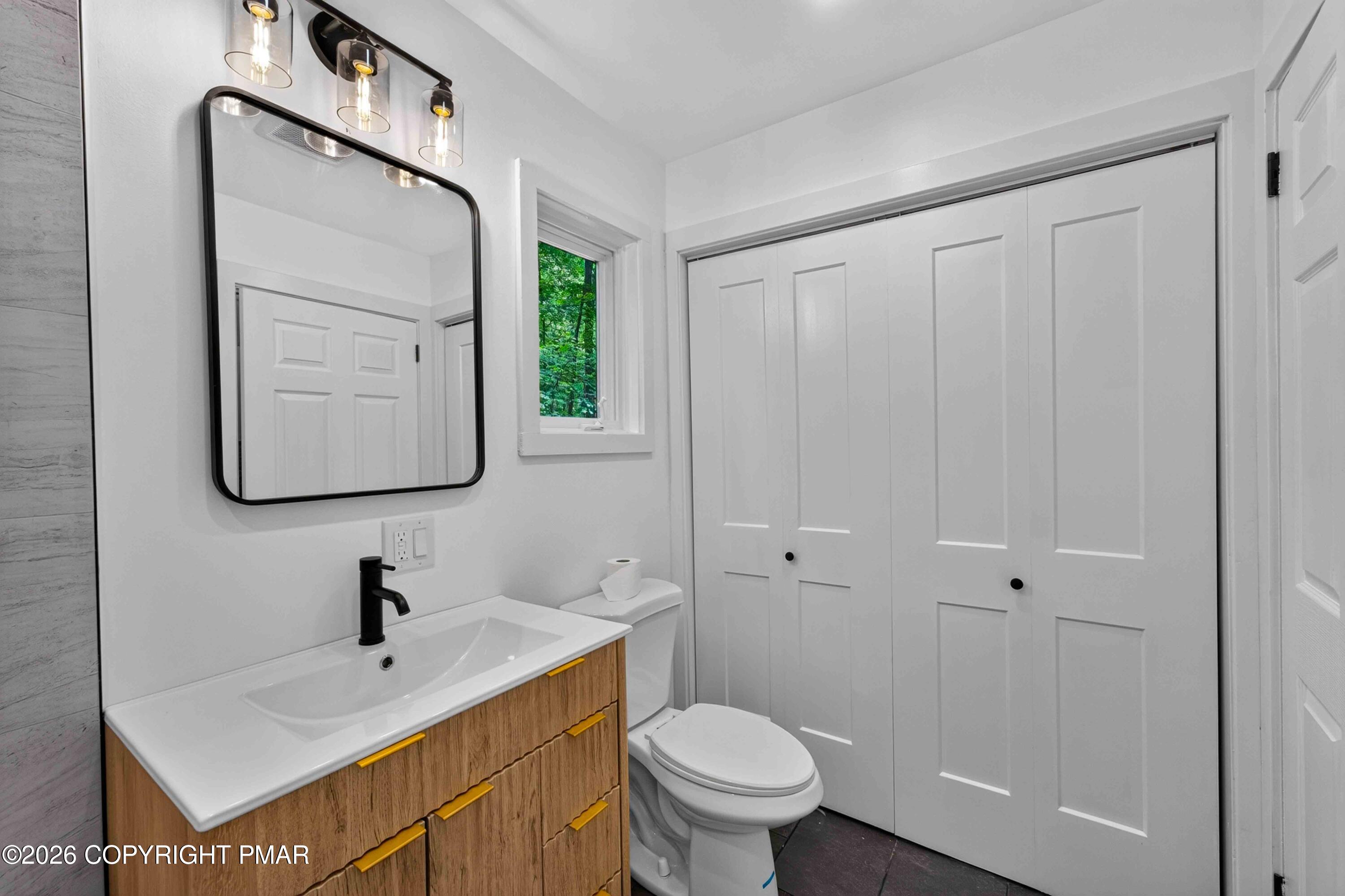 192 Bellingham Drive Property Photo 30