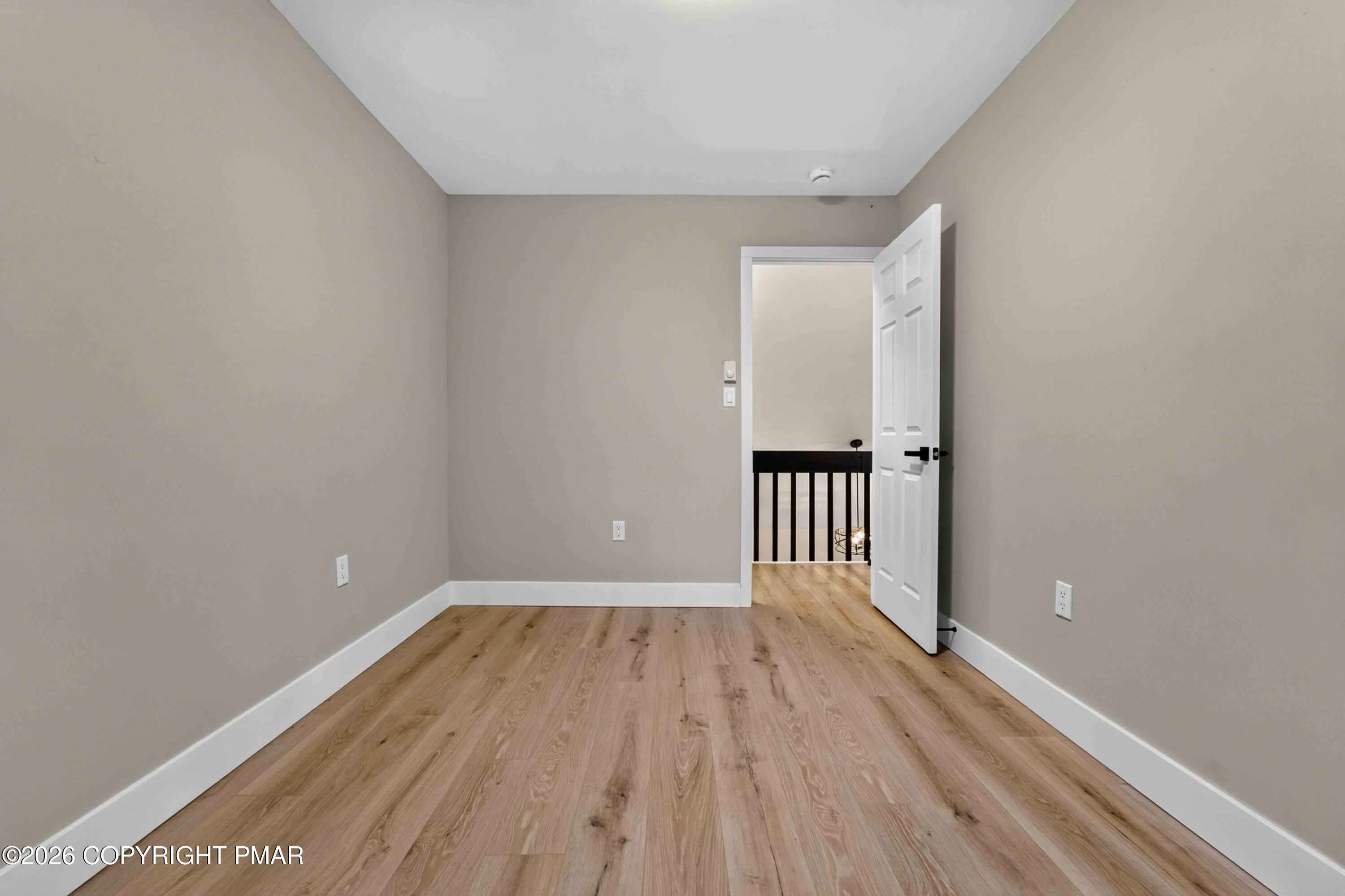 192 Bellingham Drive Property Photo 40
