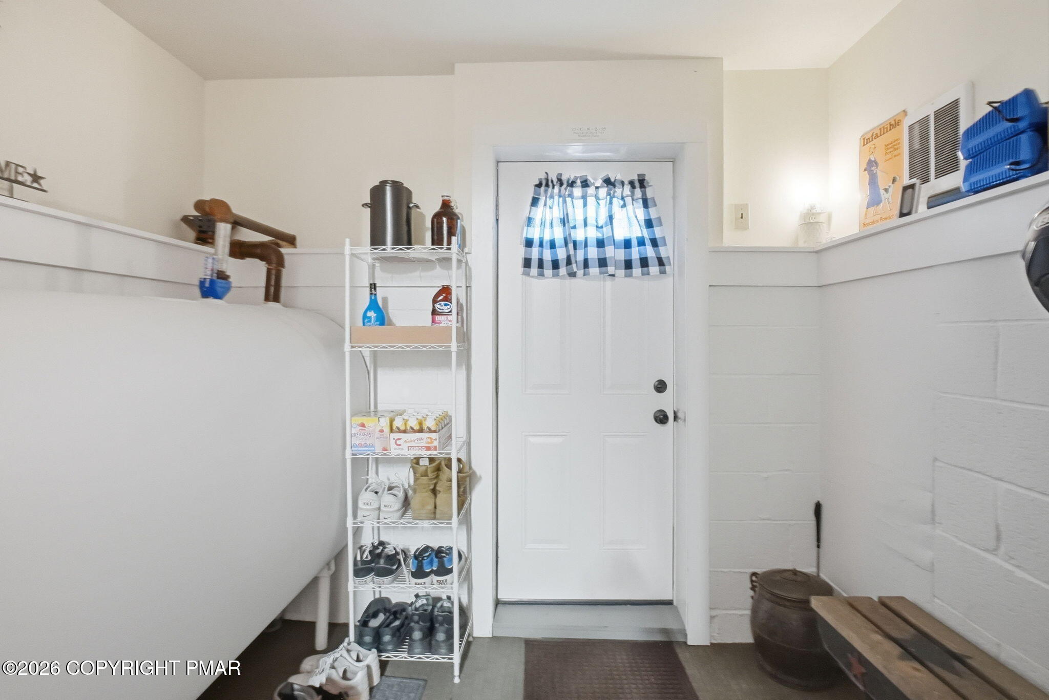 910 Laurel Street Property Photo 14