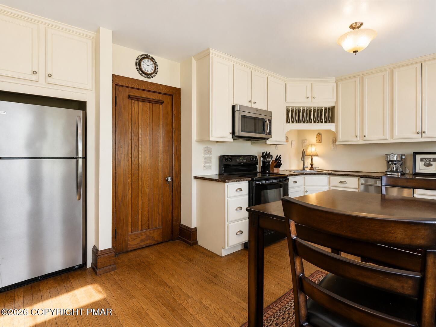 204 Lake Road Property Photo 20