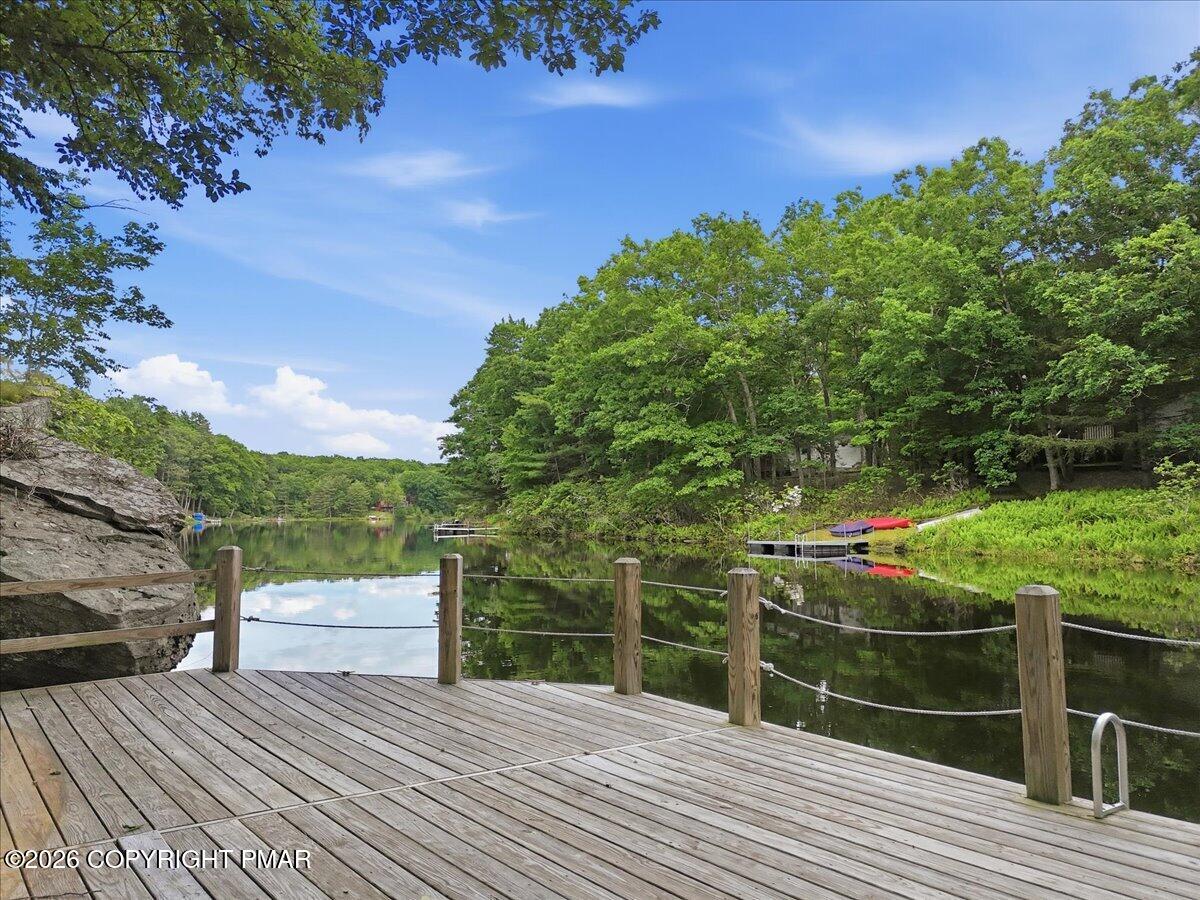472 Log Tavern Road Property Photo 5