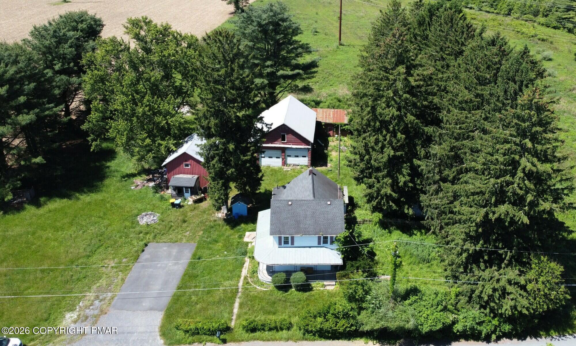 122 Mill Pond Road Property Photo 2