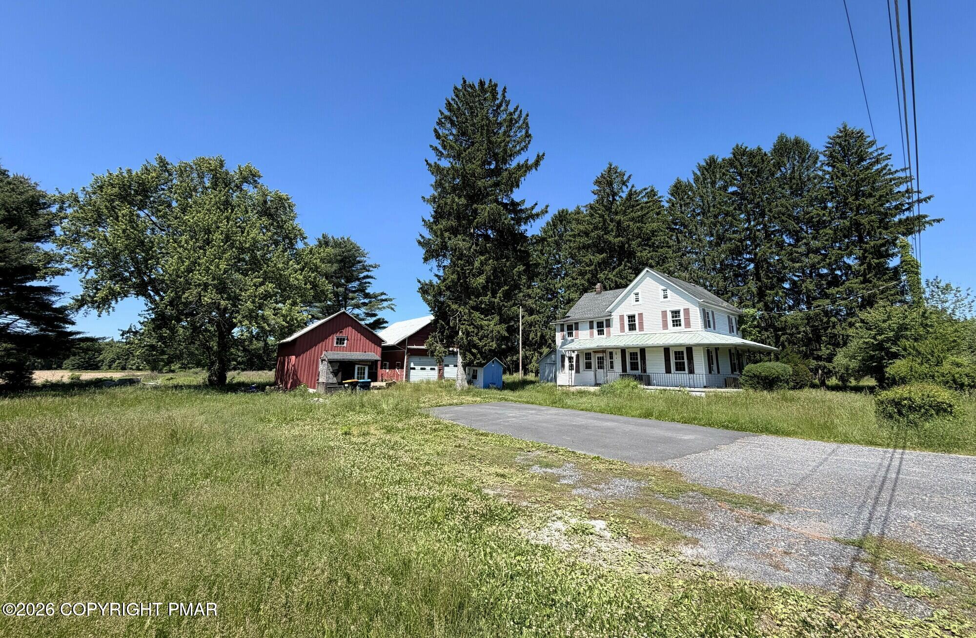 122 Mill Pond Road Property Photo 6