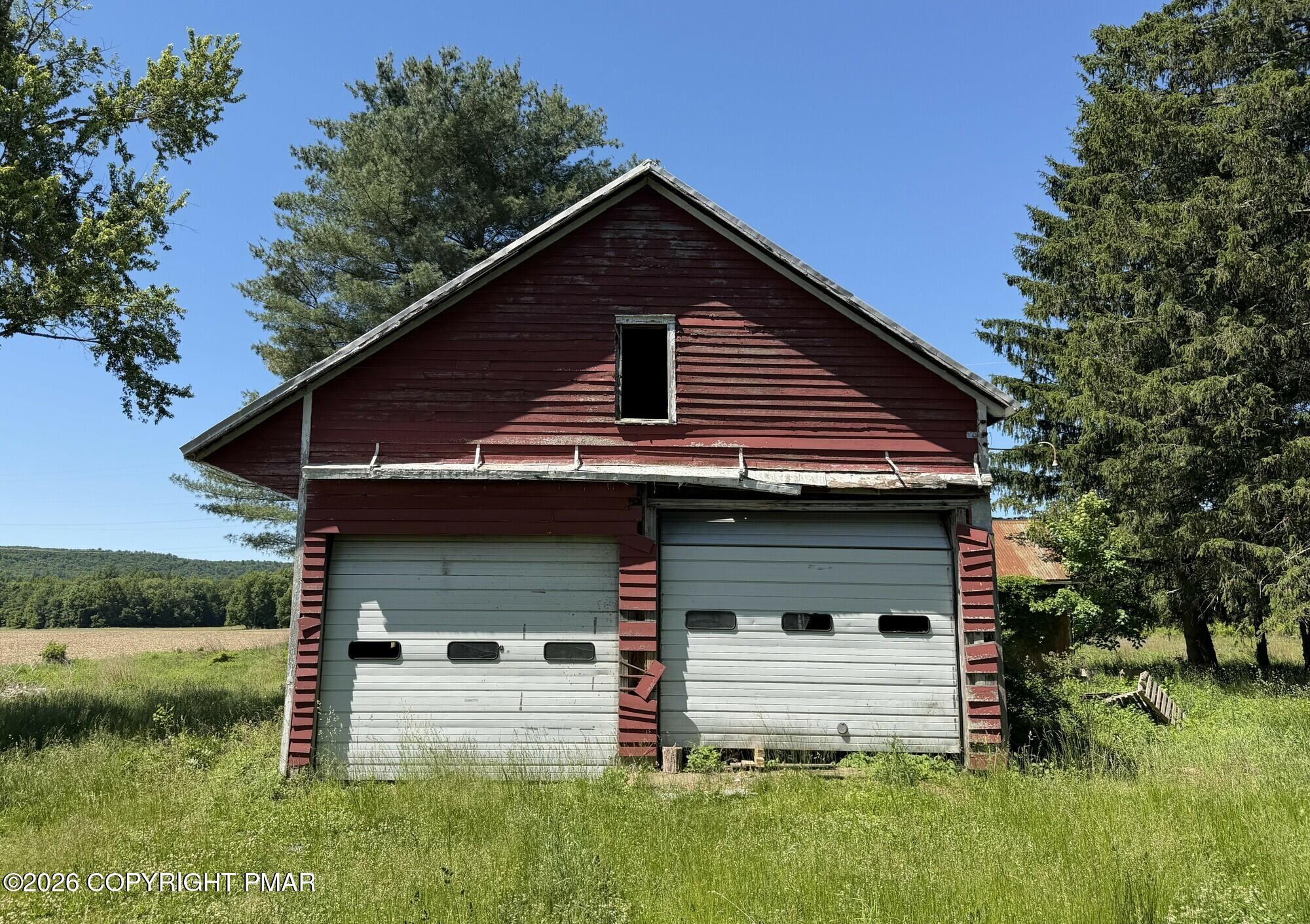 122 Mill Pond Road Property Photo 8