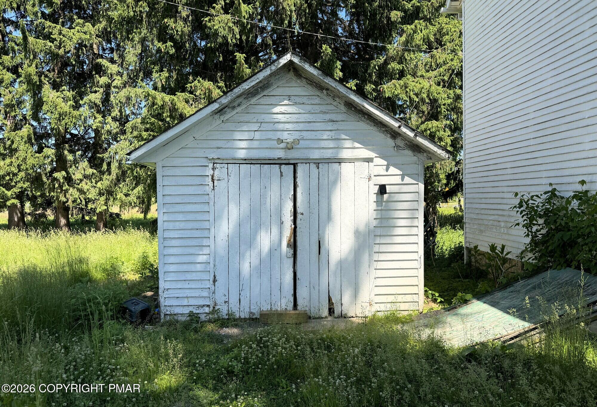 122 Mill Pond Road Property Photo 10