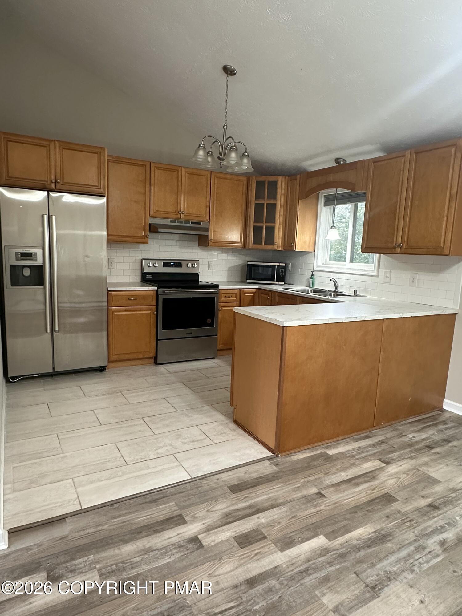 1129 Trapper Lane Property Photo 4