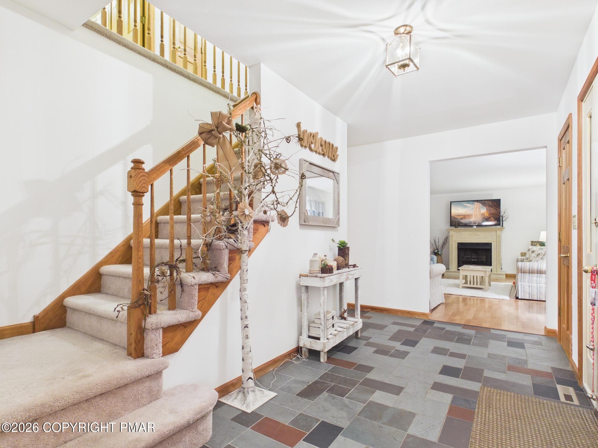 5390 Woodbridge Drive E Property Photo 20