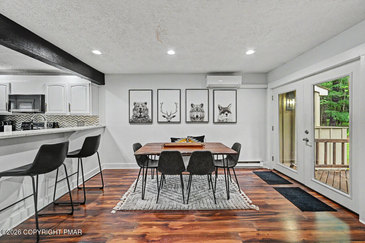 1015 Crestwoods Drive Property Photo 10