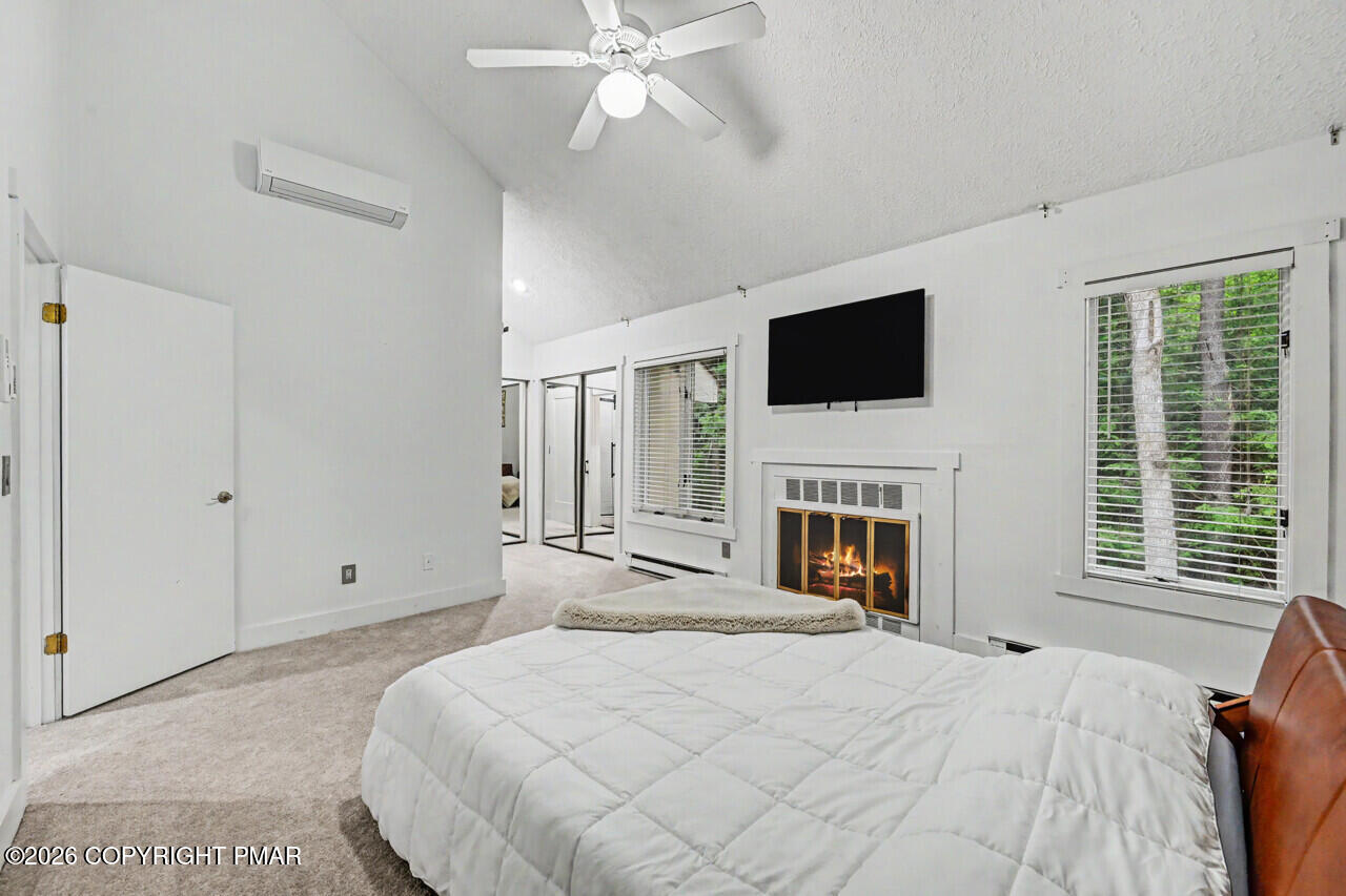 1015 Crestwoods Drive Property Photo 22