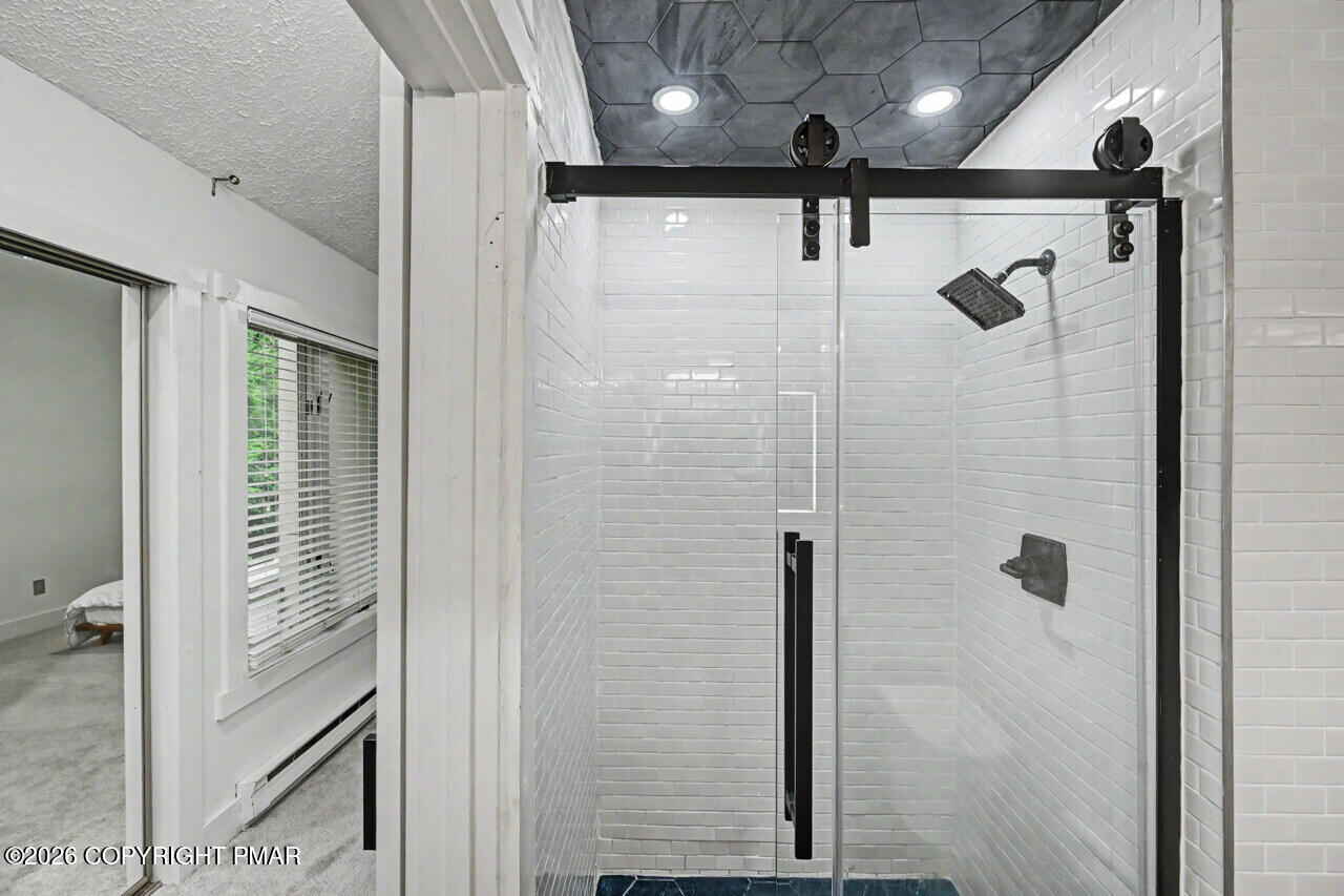 1015 Crestwoods Drive Property Photo 28