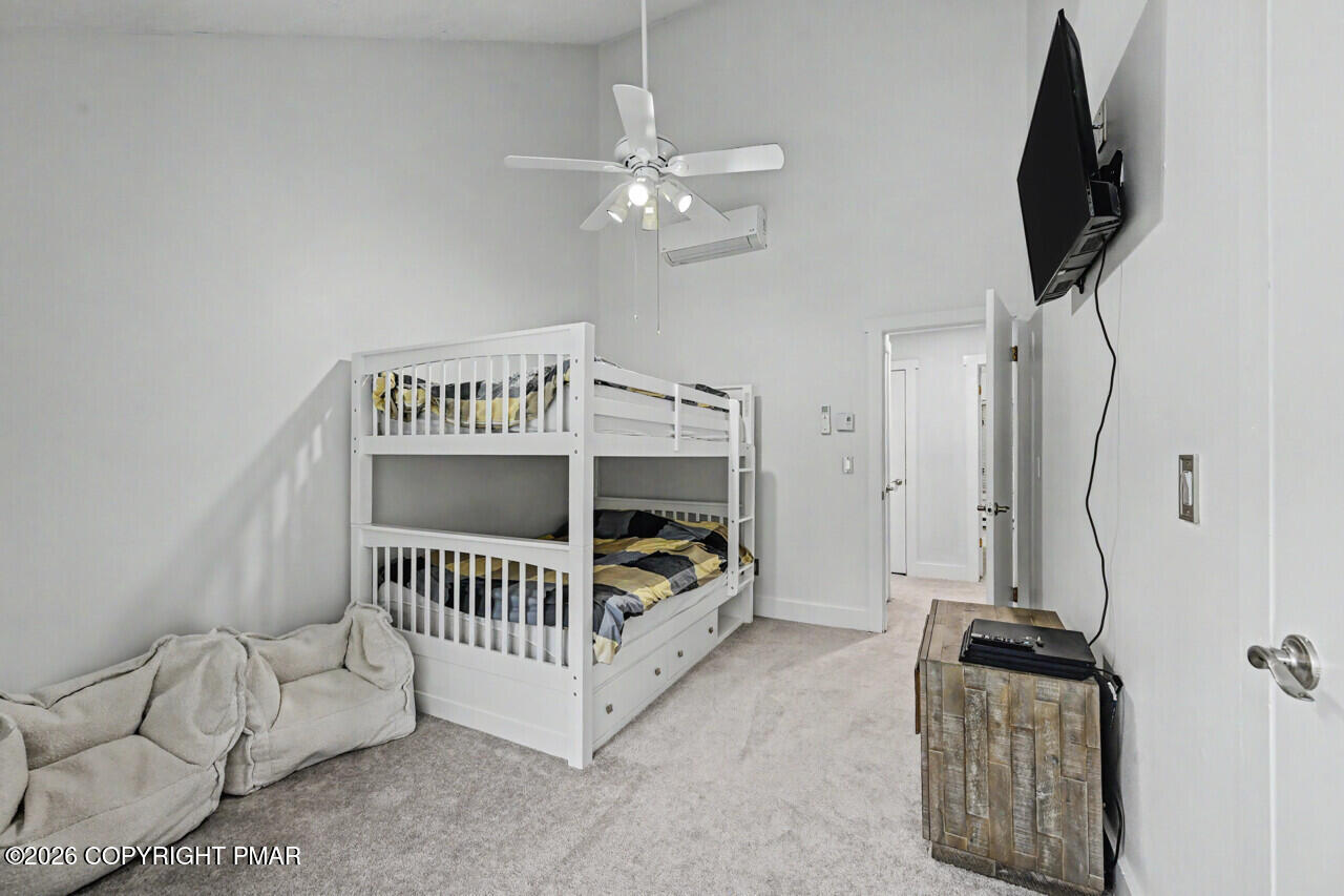 1015 Crestwoods Drive Property Photo 30