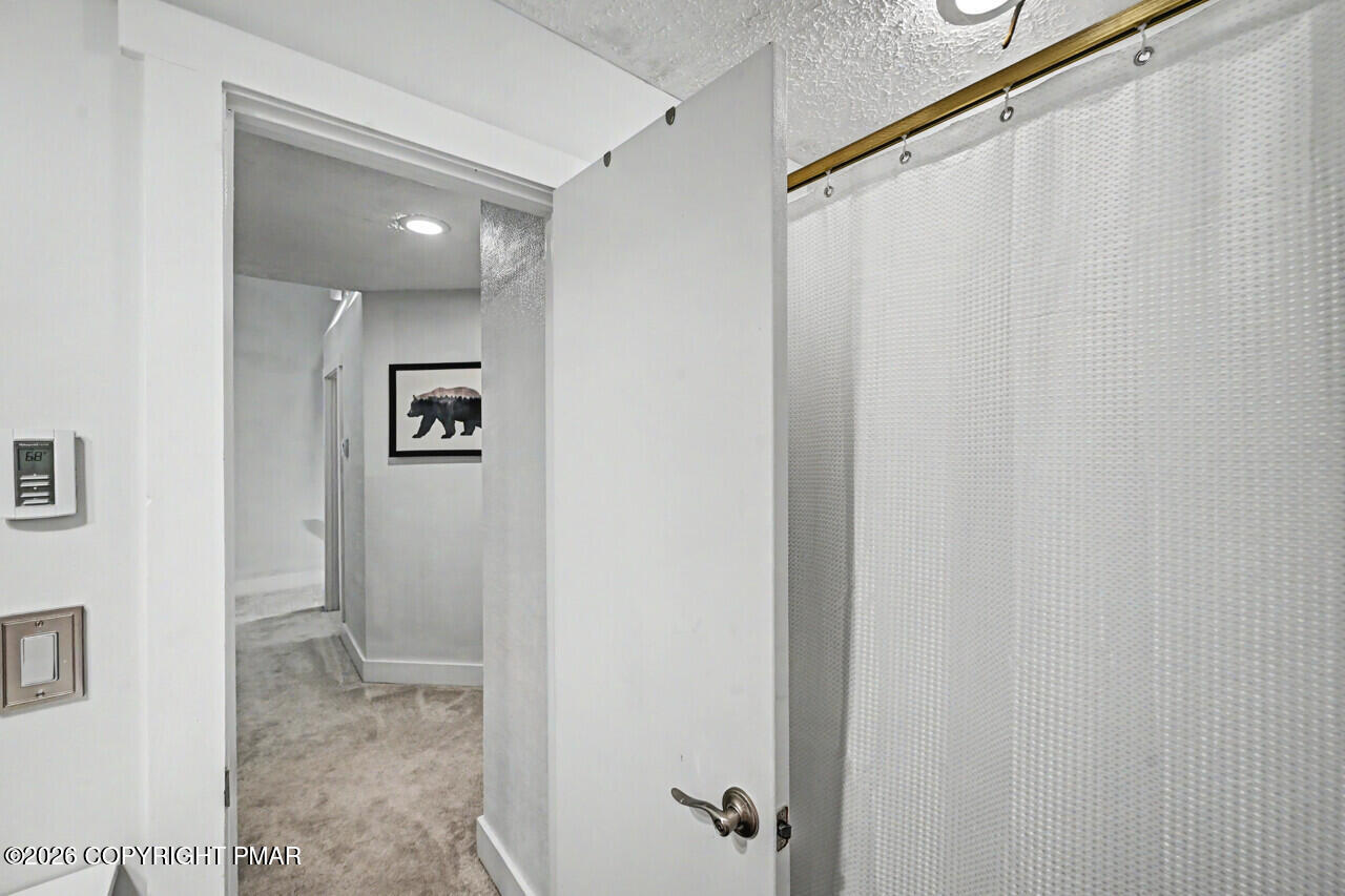 1015 Crestwoods Drive Property Photo 32