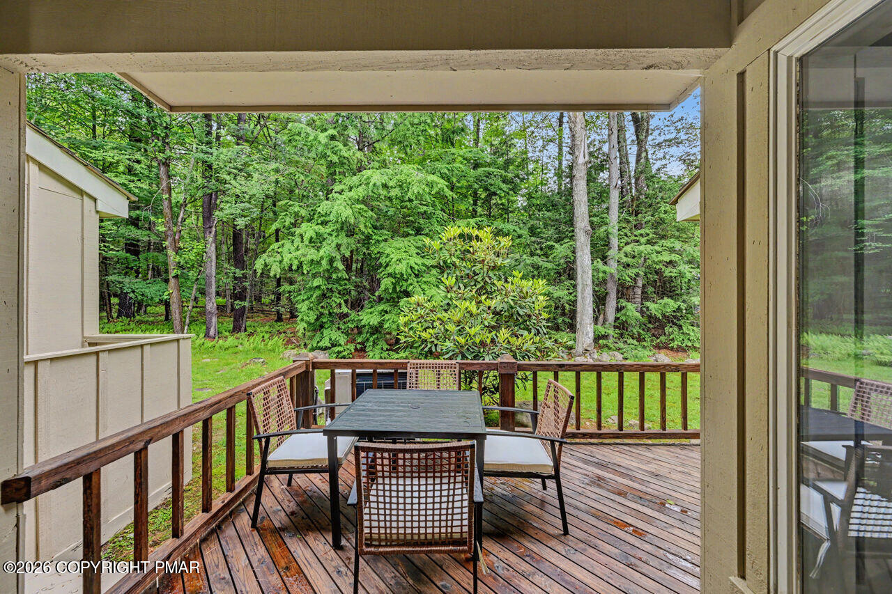 1015 Crestwoods Drive Property Photo 36