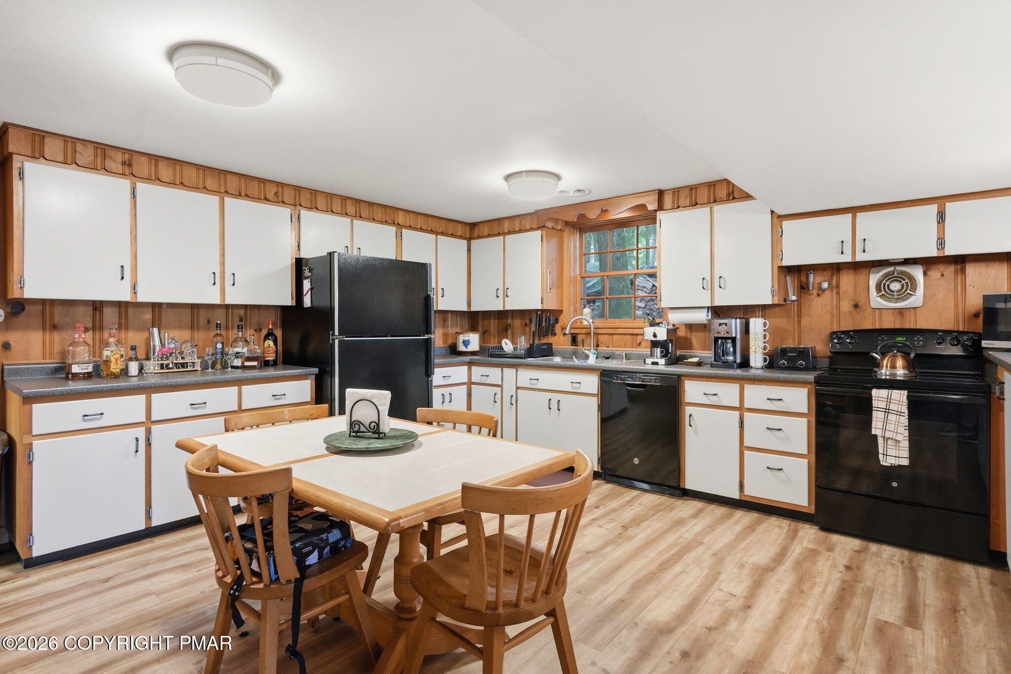 128 Crest Drive Property Photo 34