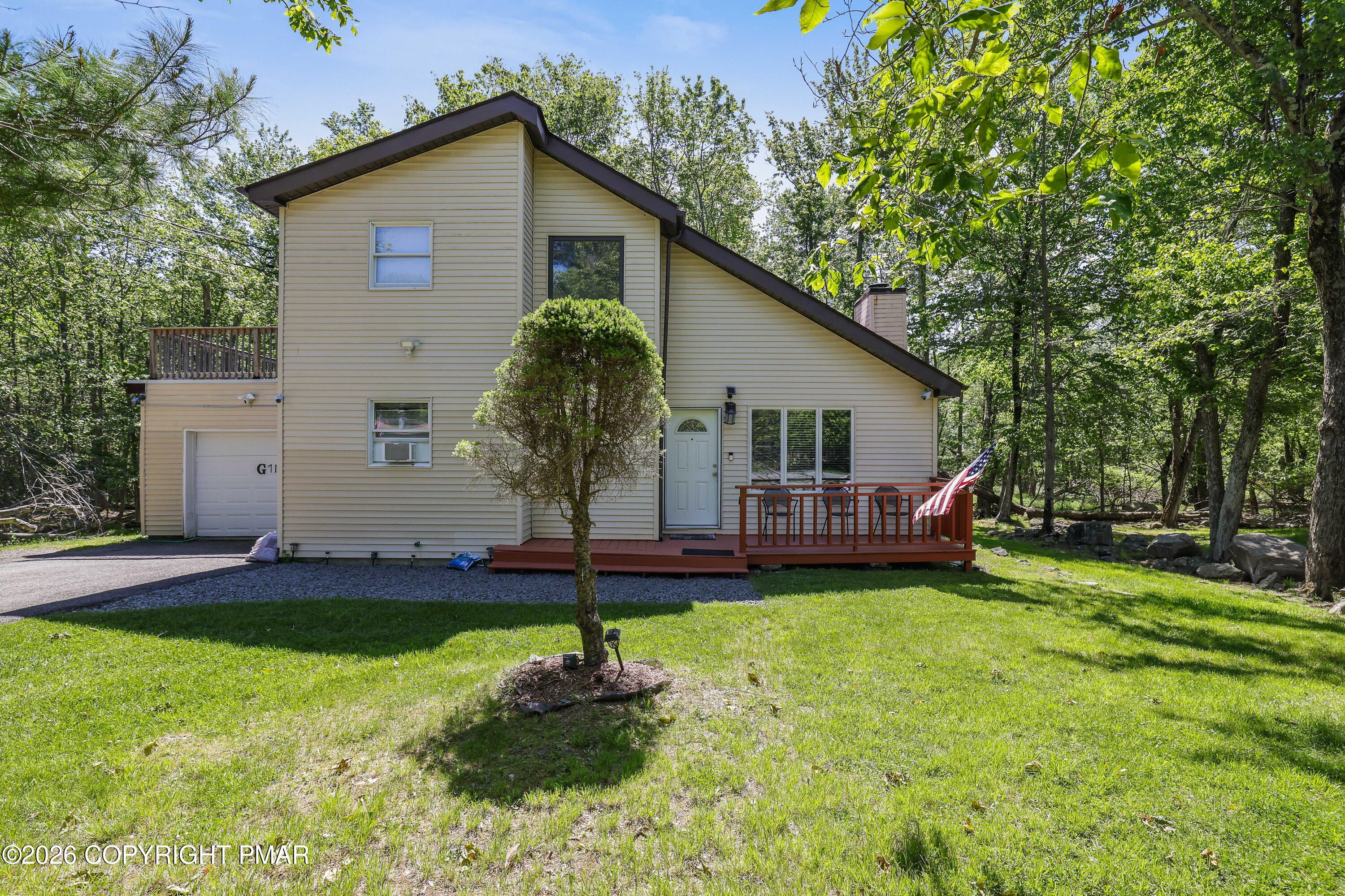 7042 Vista Drive Property Photo 1