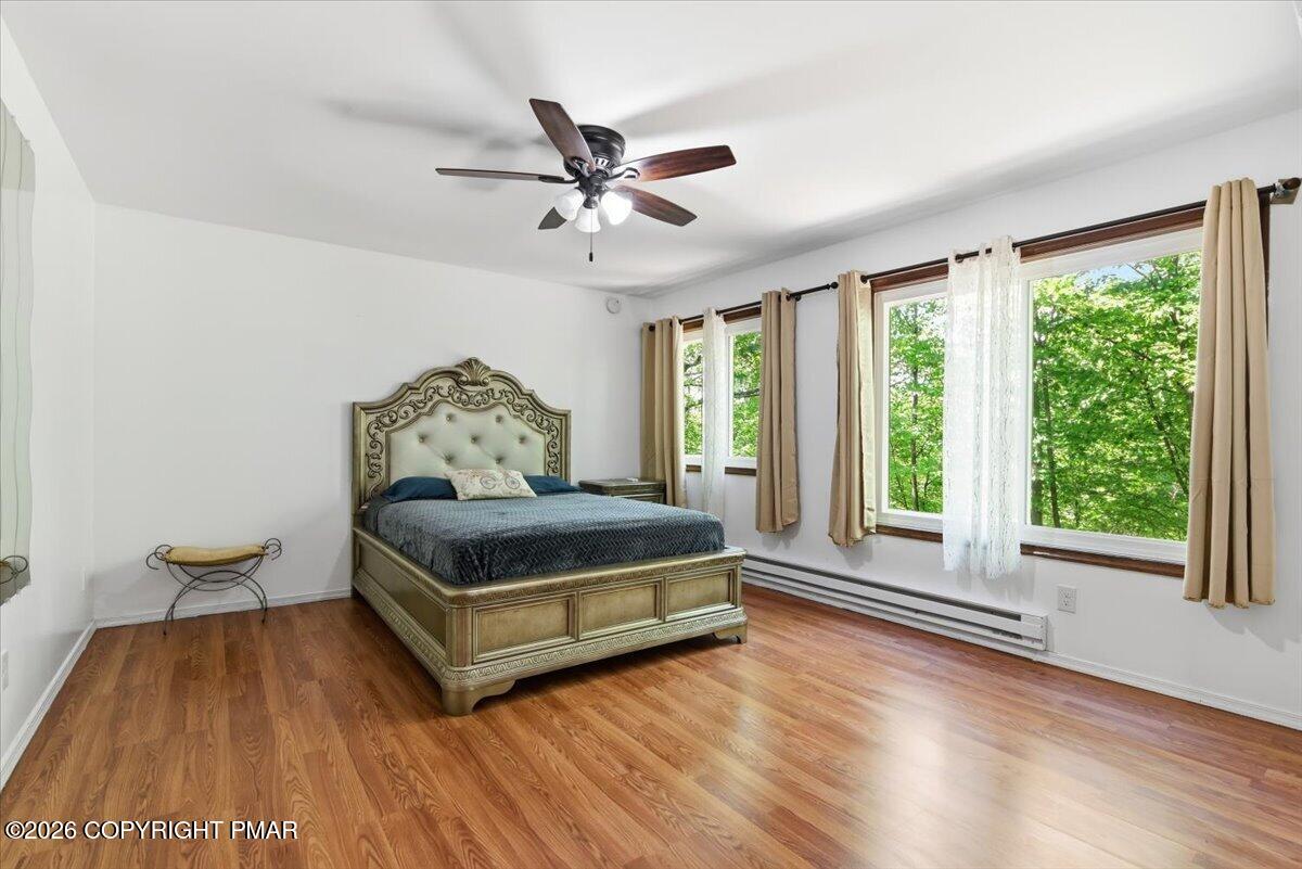 184 Cambridge Court Property Photo 8