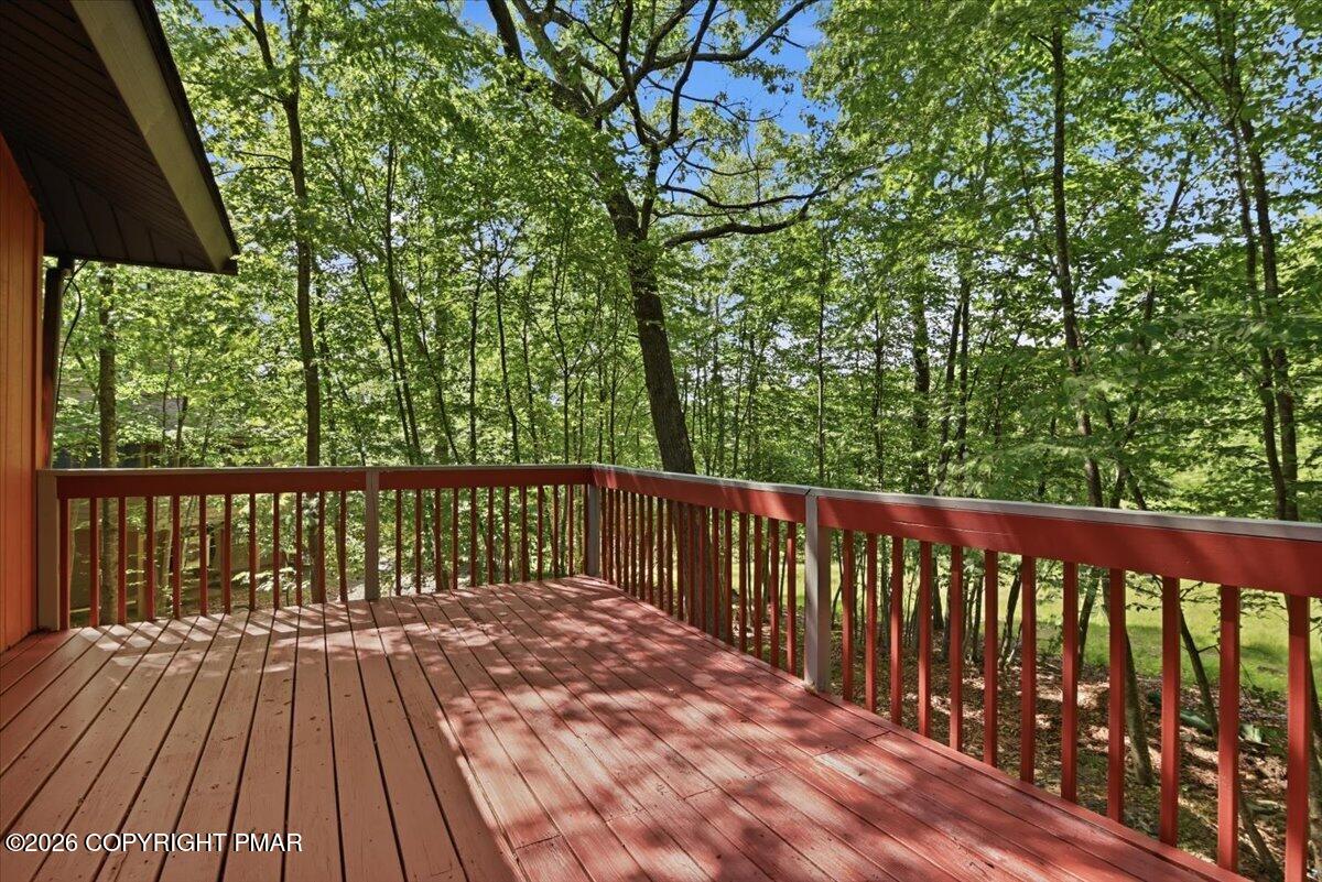 184 Cambridge Court Property Photo 10