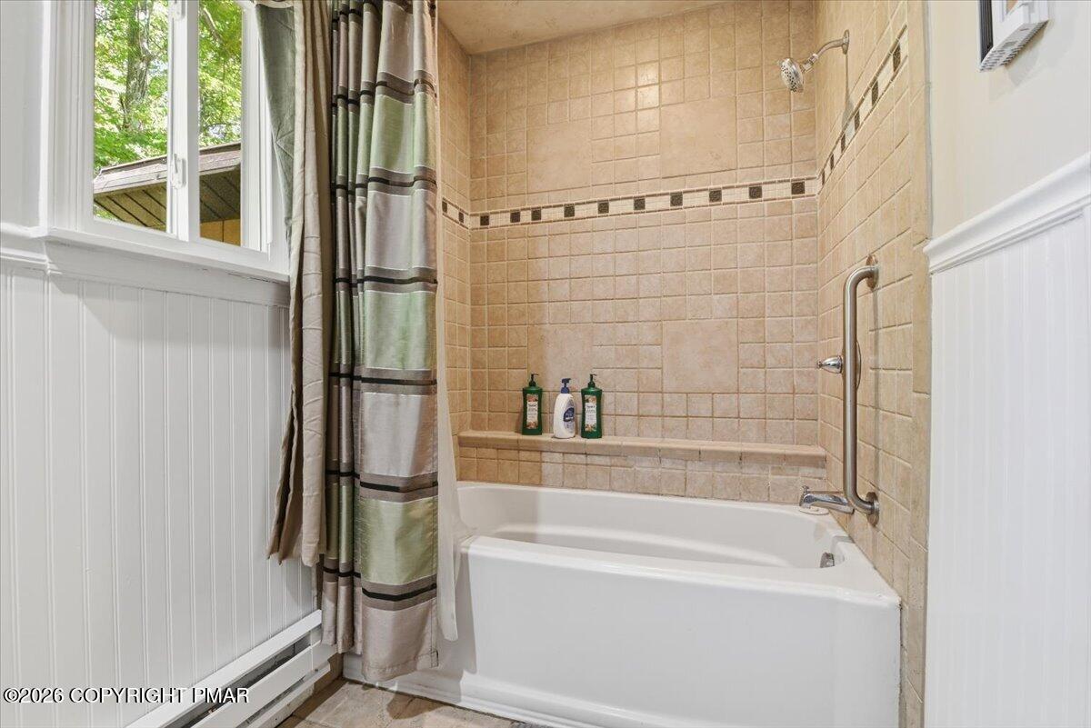 184 Cambridge Court Property Photo 16